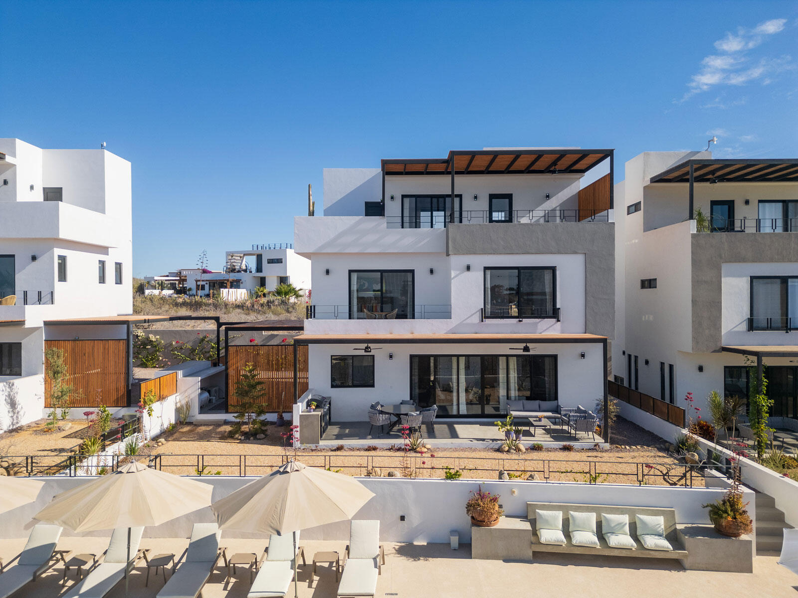 MLS #23-3999 image #0