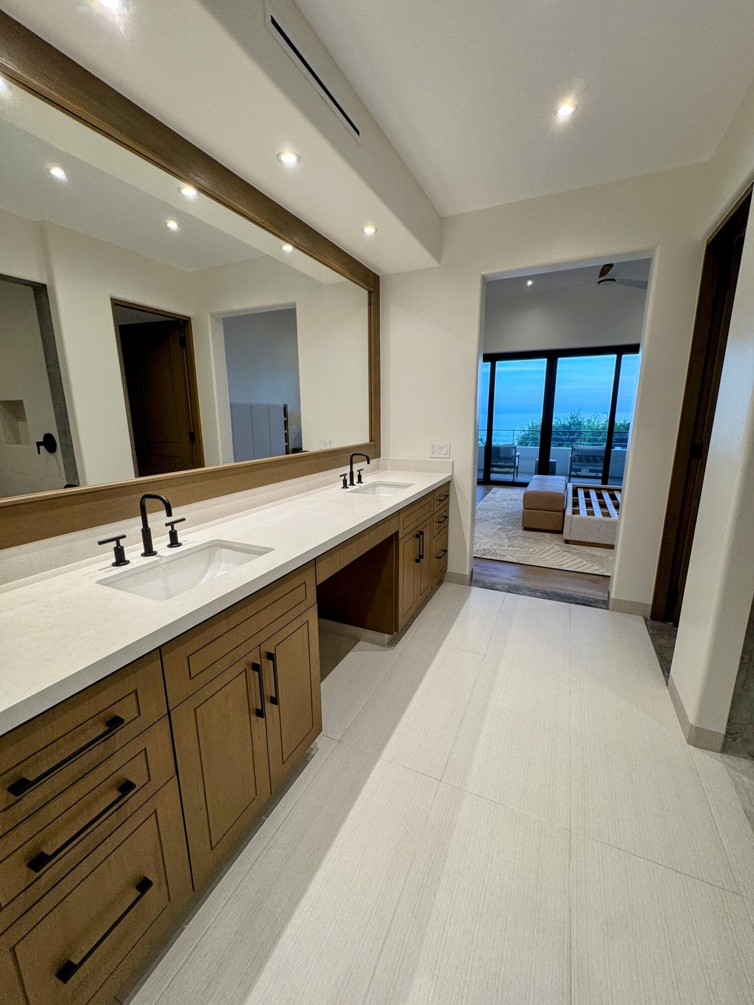 MLS #25-586 image #14