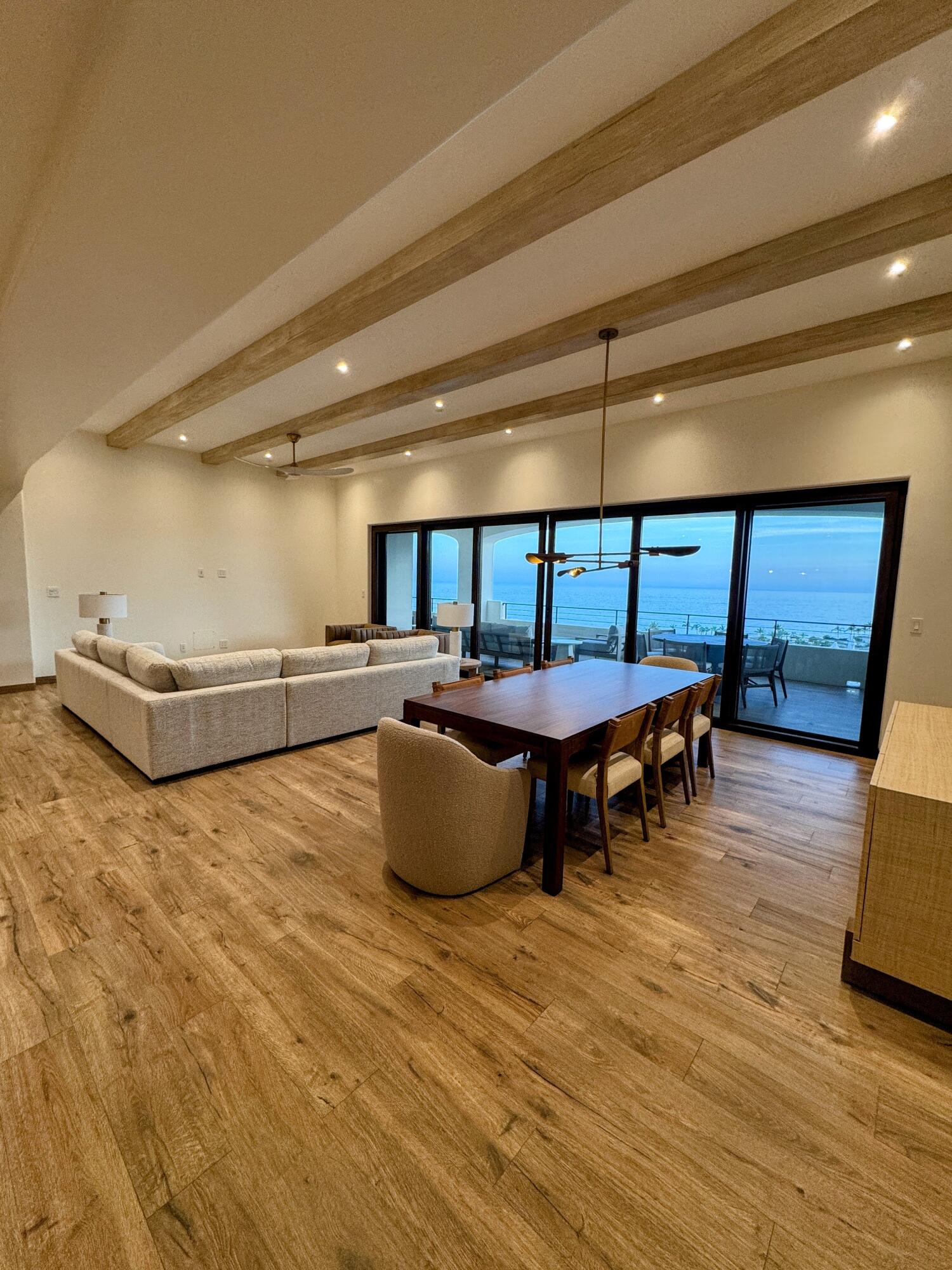 MLS #25-586 image #8