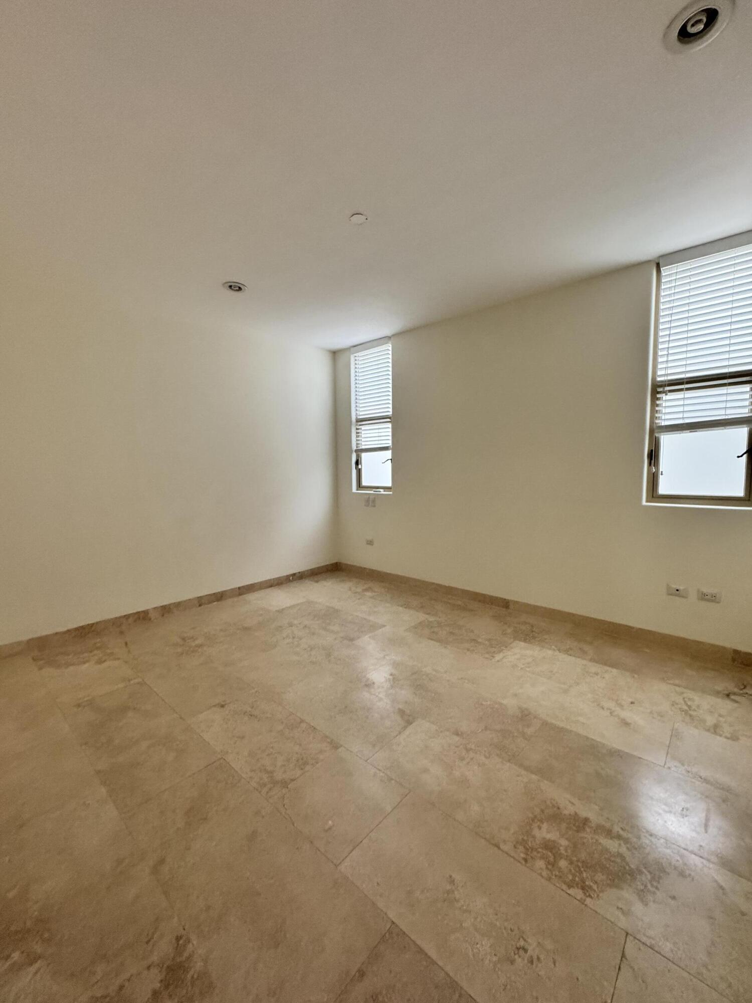 MLS #25-590 image #12