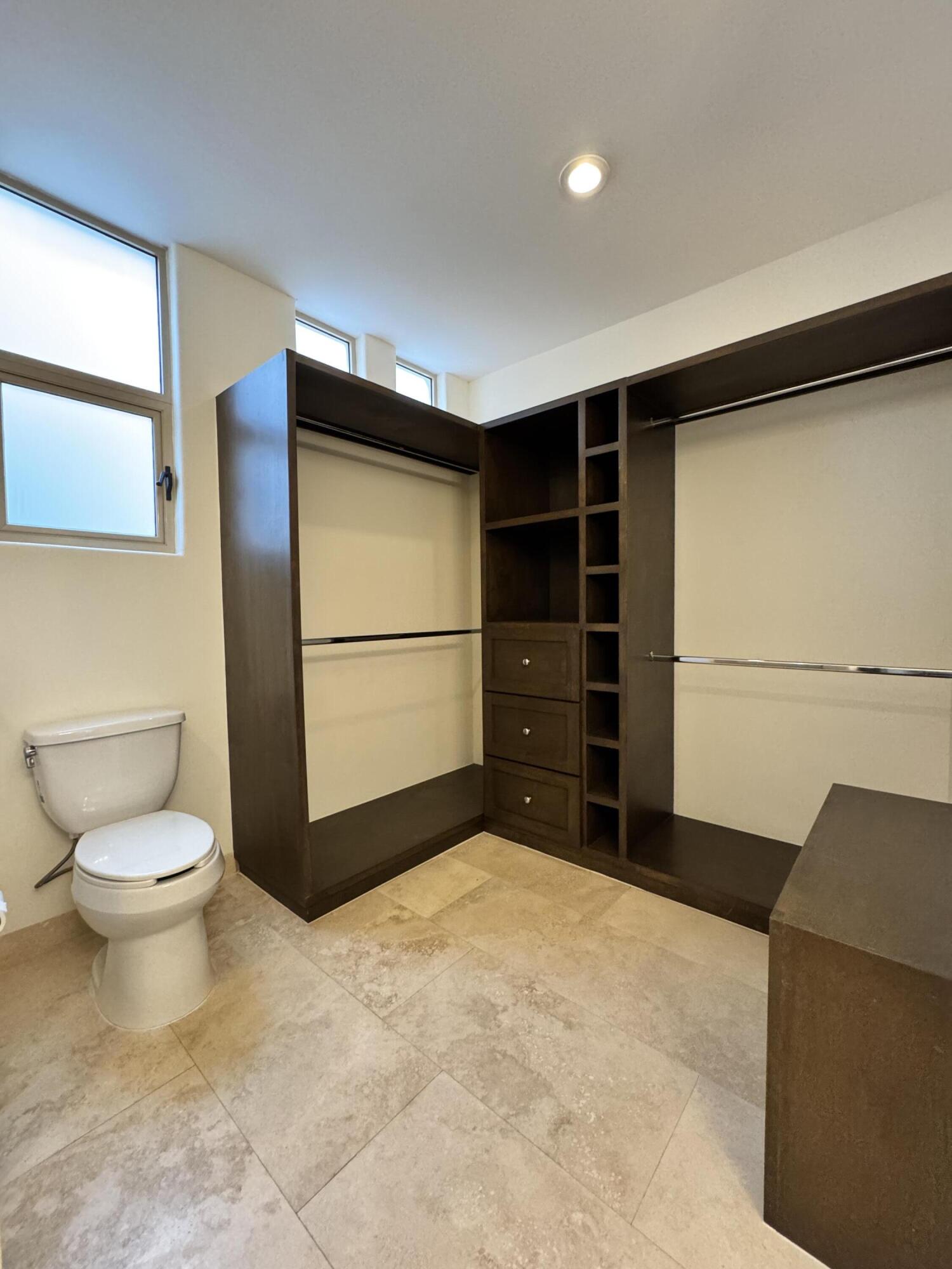 MLS #25-590 image #15