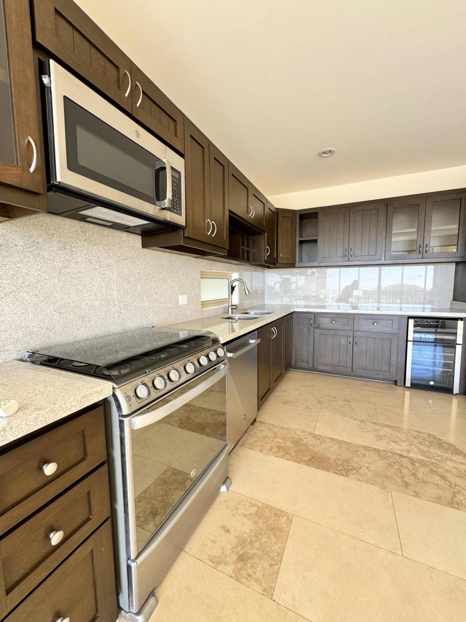 MLS #25-590 image #21