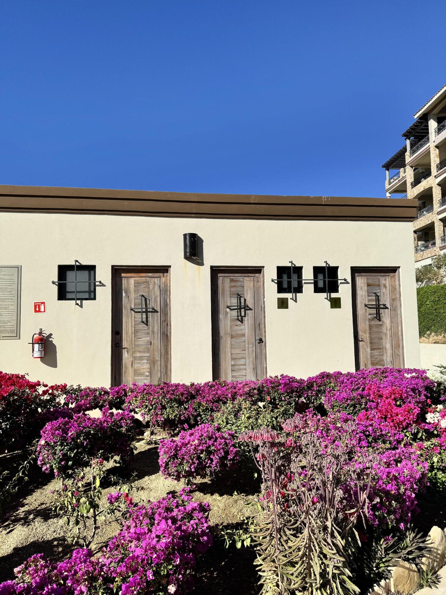 MLS #25-590 image #41