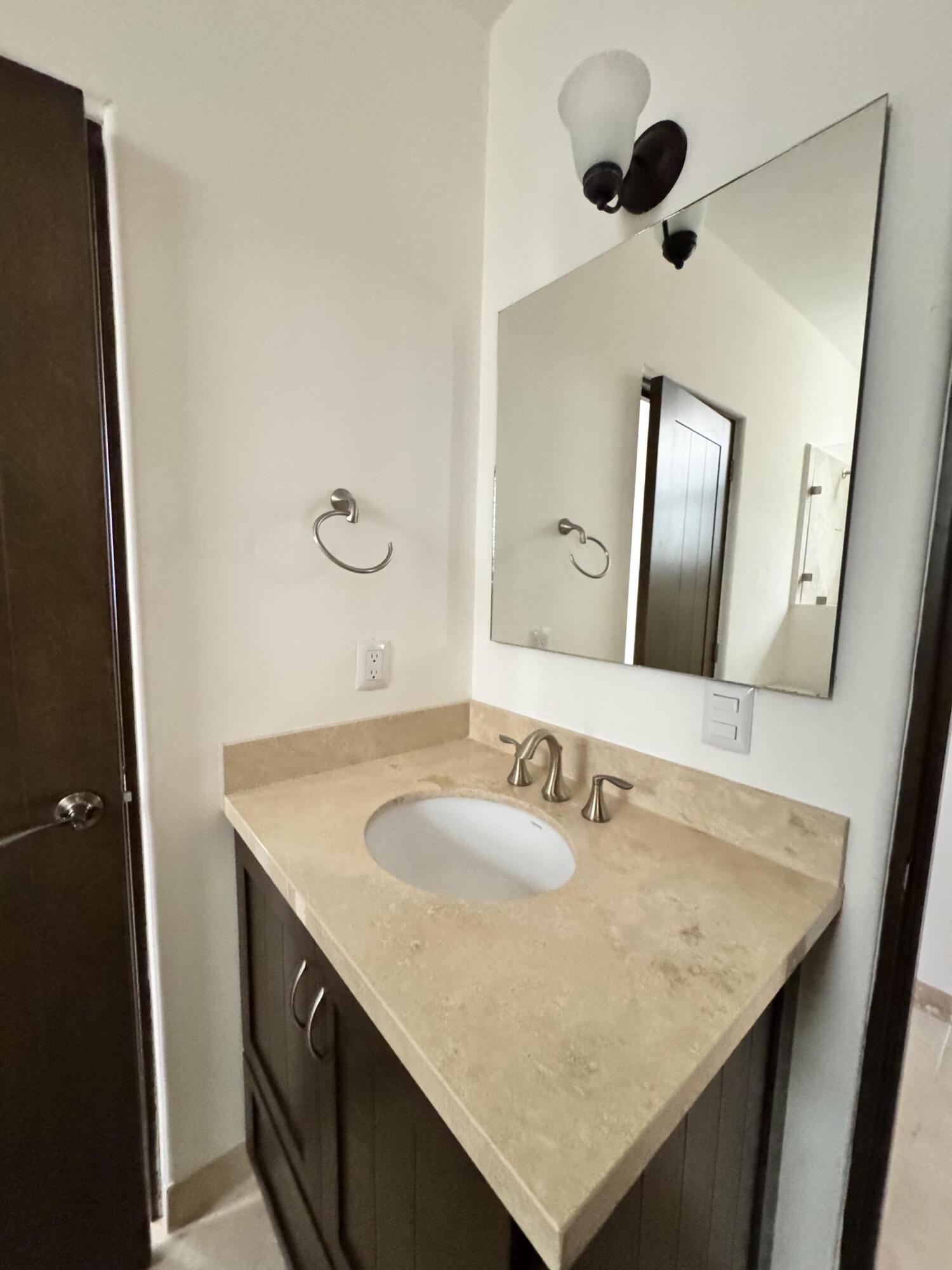 MLS #25-590 image #8