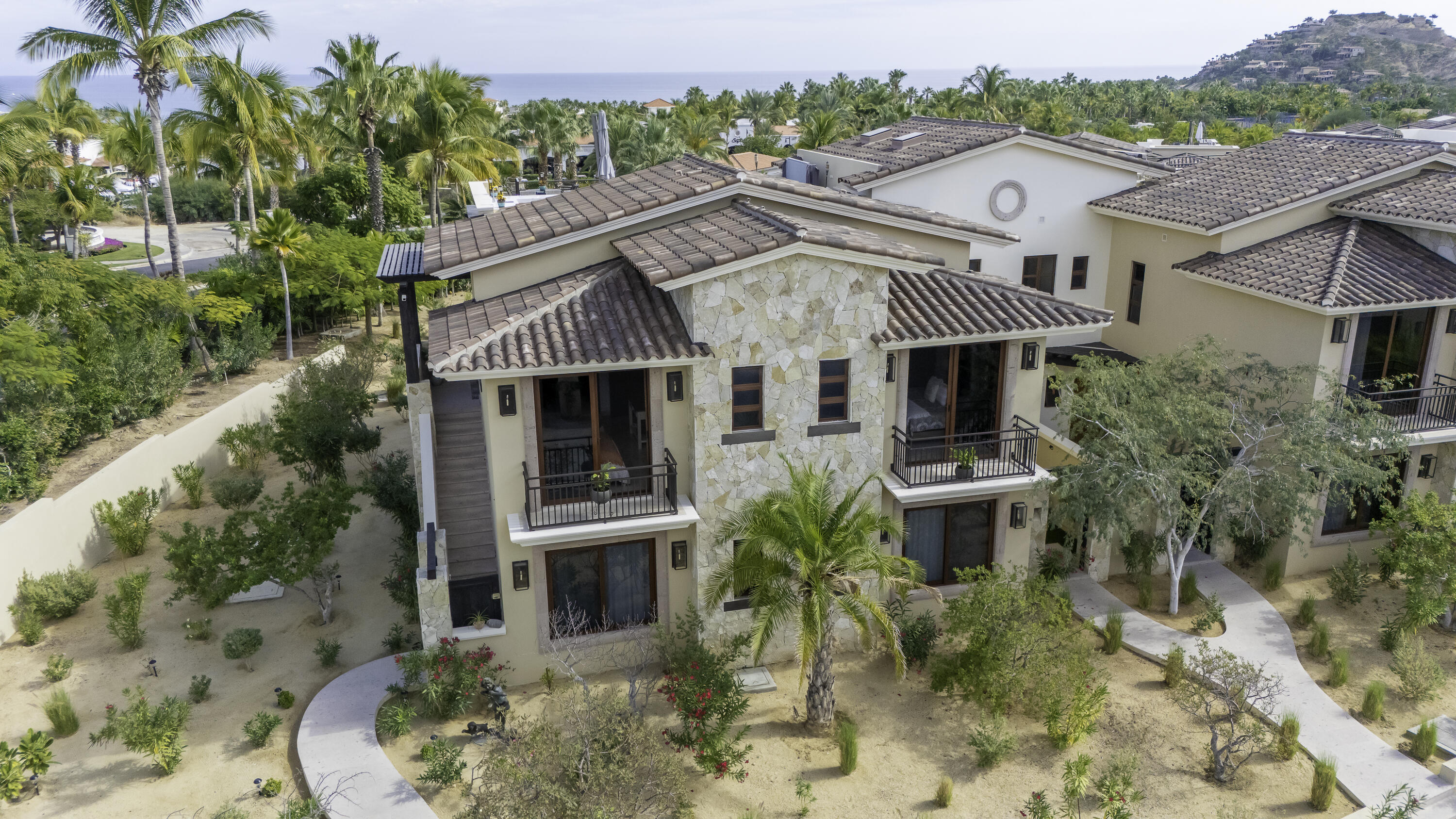 MLS #25-625 image #42