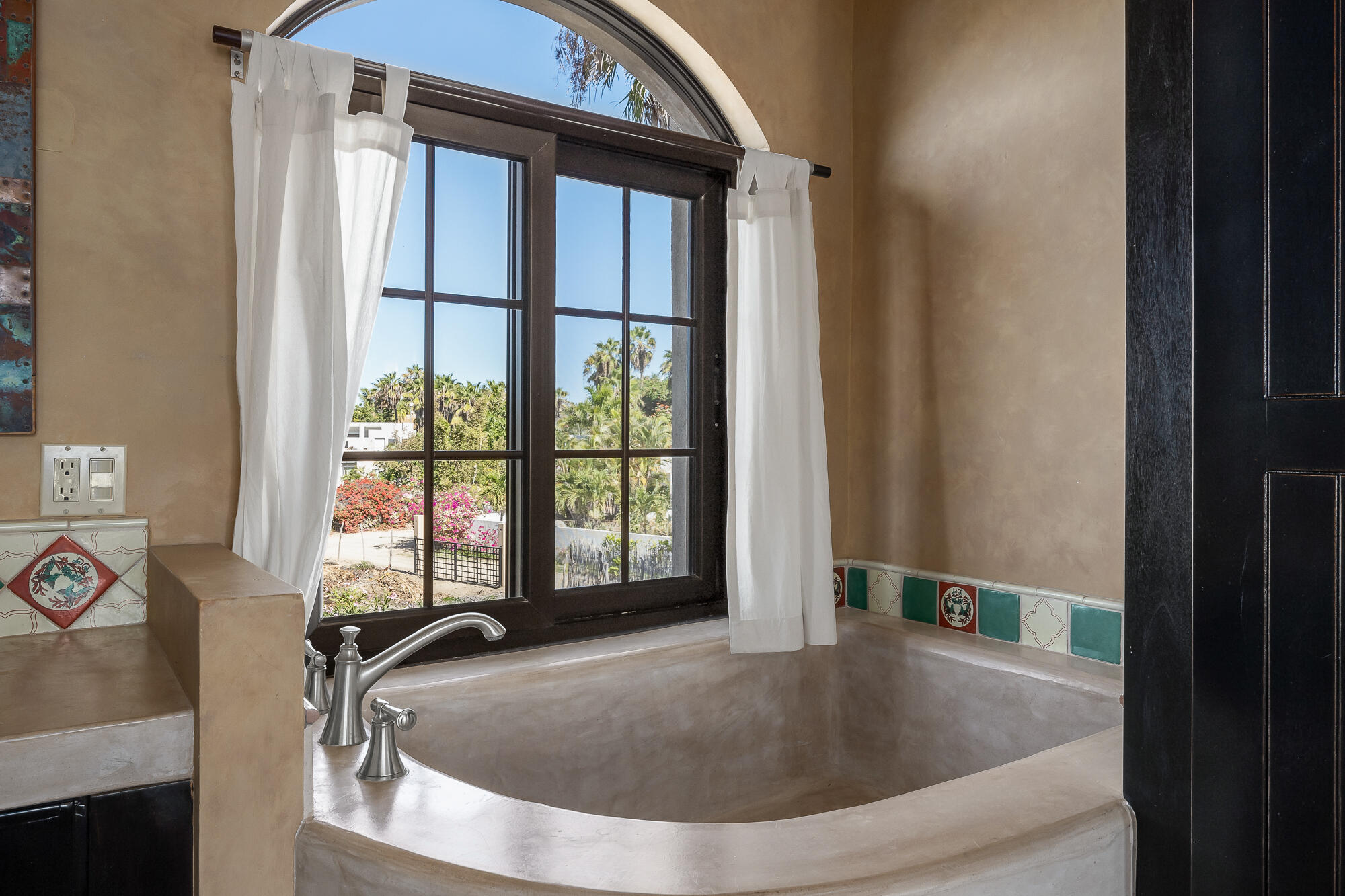 MLS #25-66 image #40