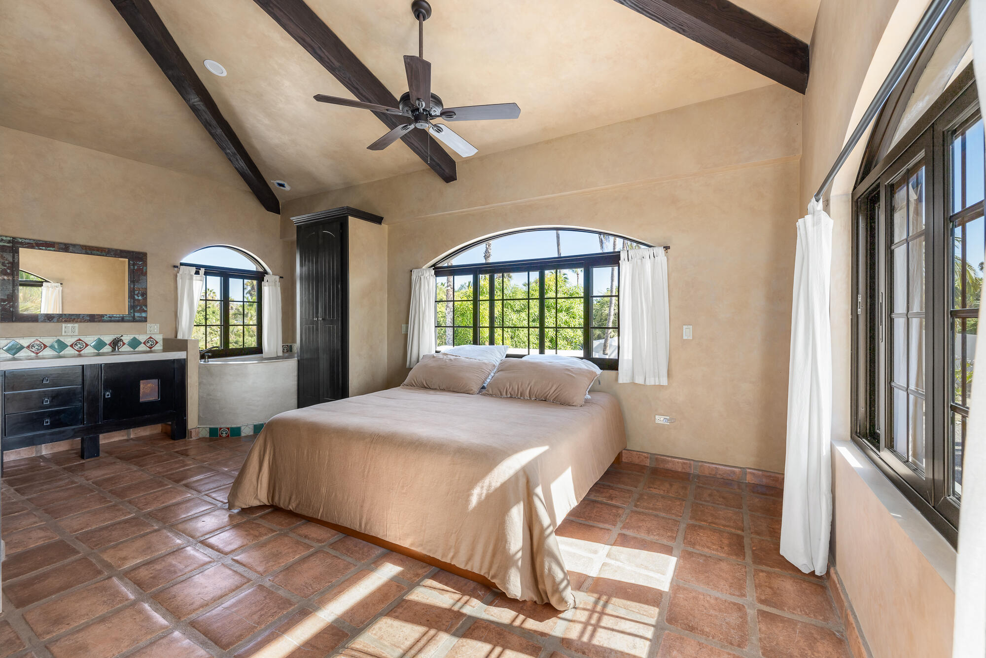 MLS #25-66 image #41