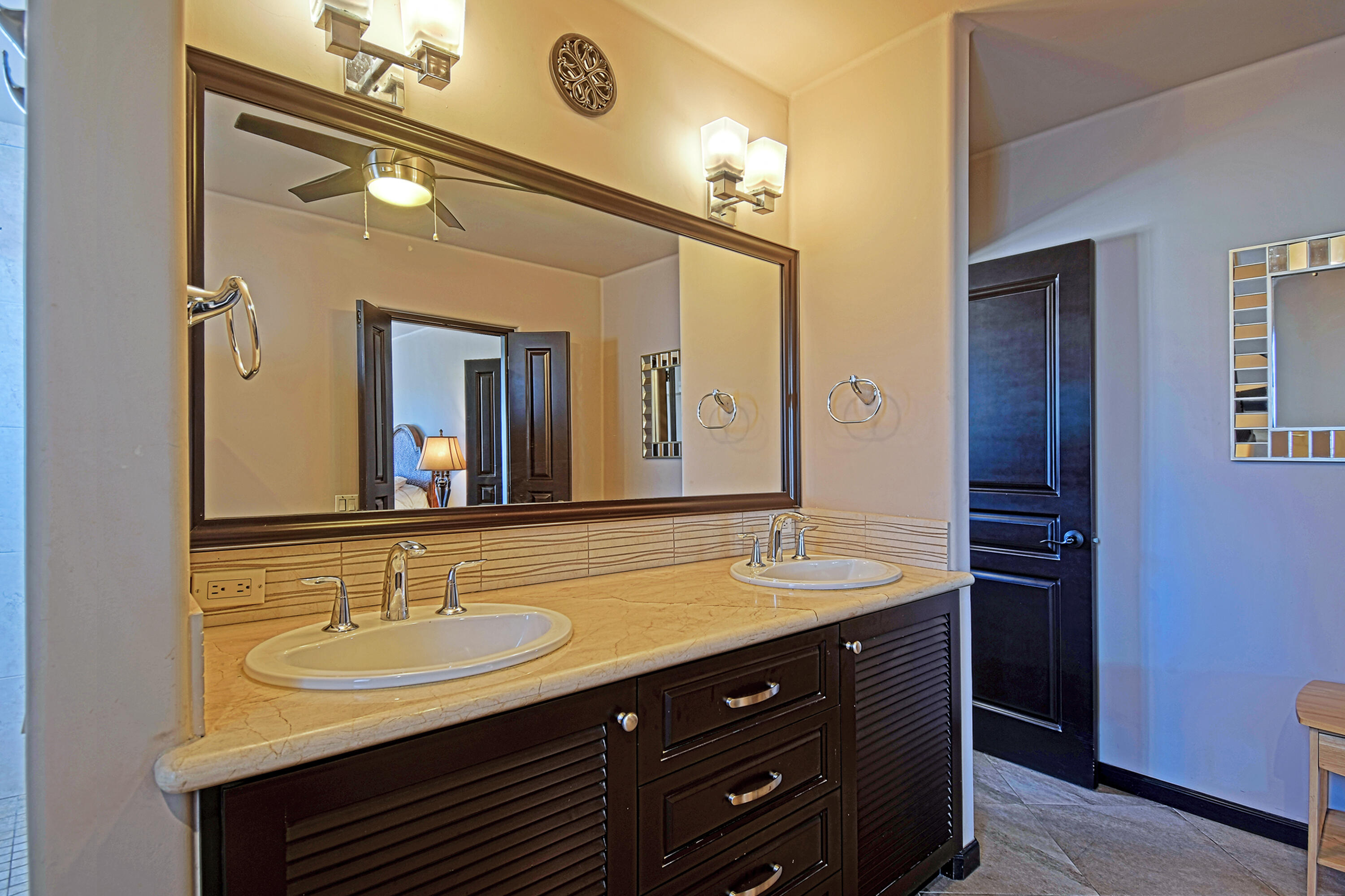 MLS #25-690 image #10