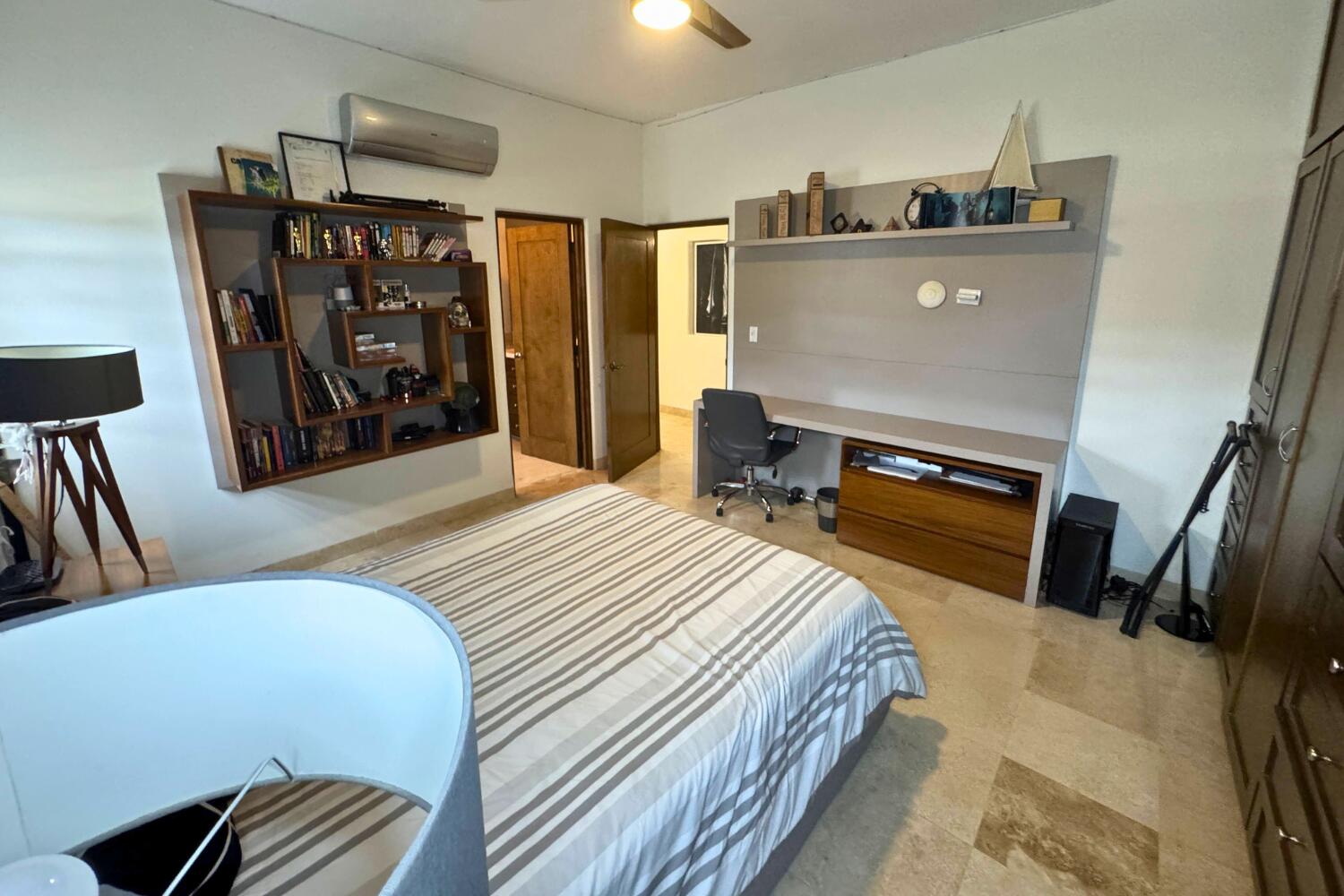 MLS #25-703 image #4