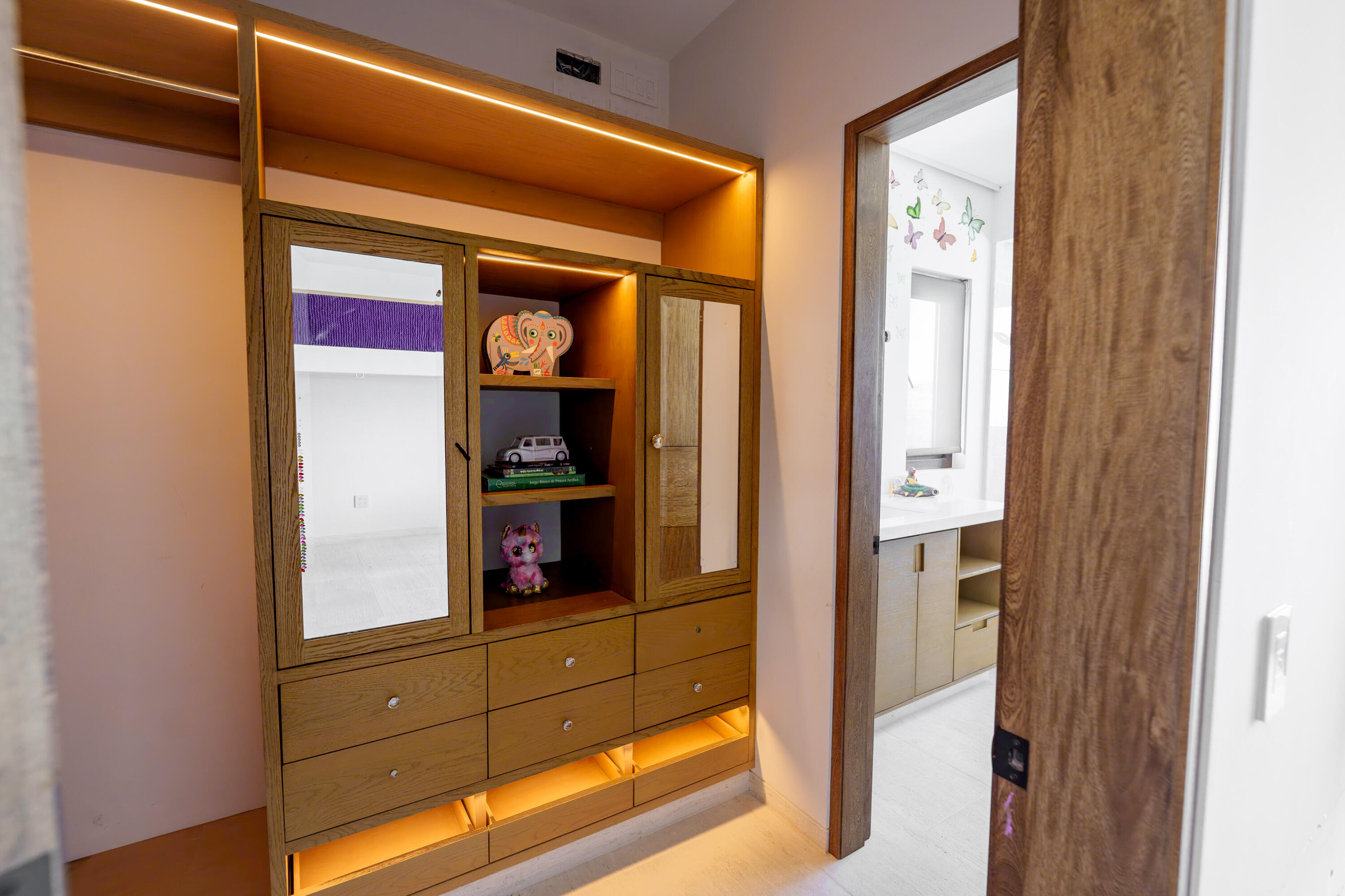 MLS #25-775 image #20