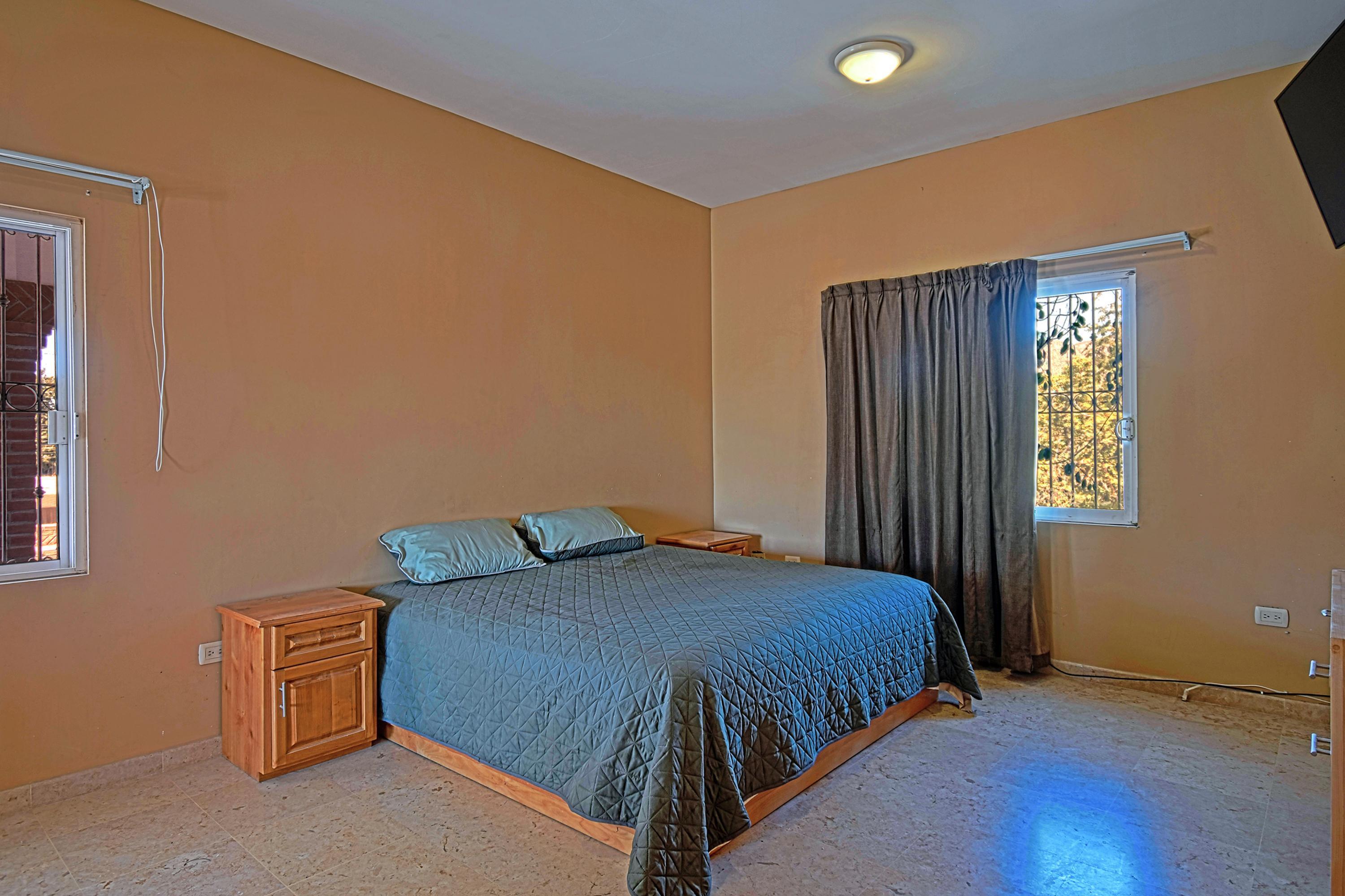 MLS #25-850 image #11