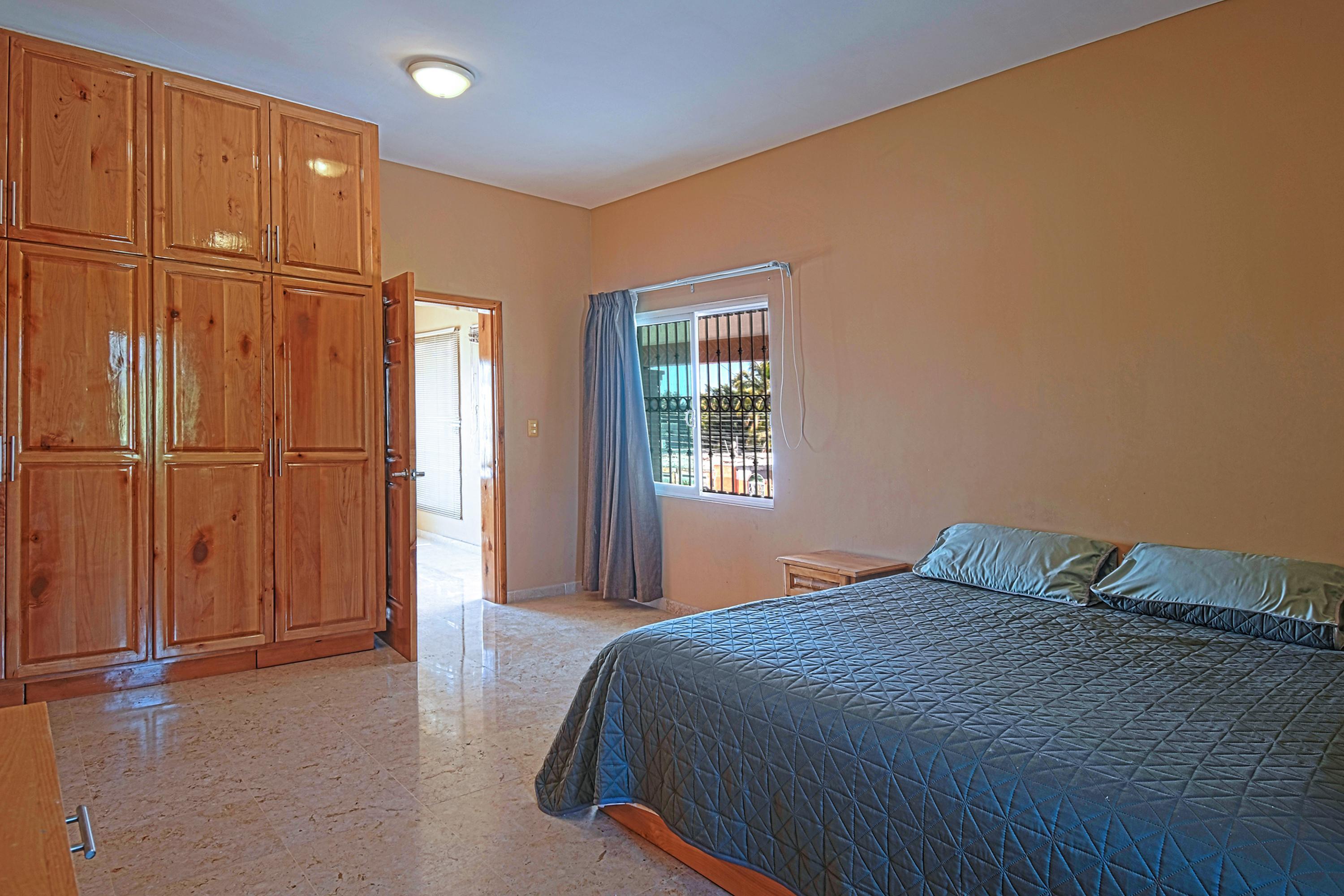 MLS #25-850 image #12