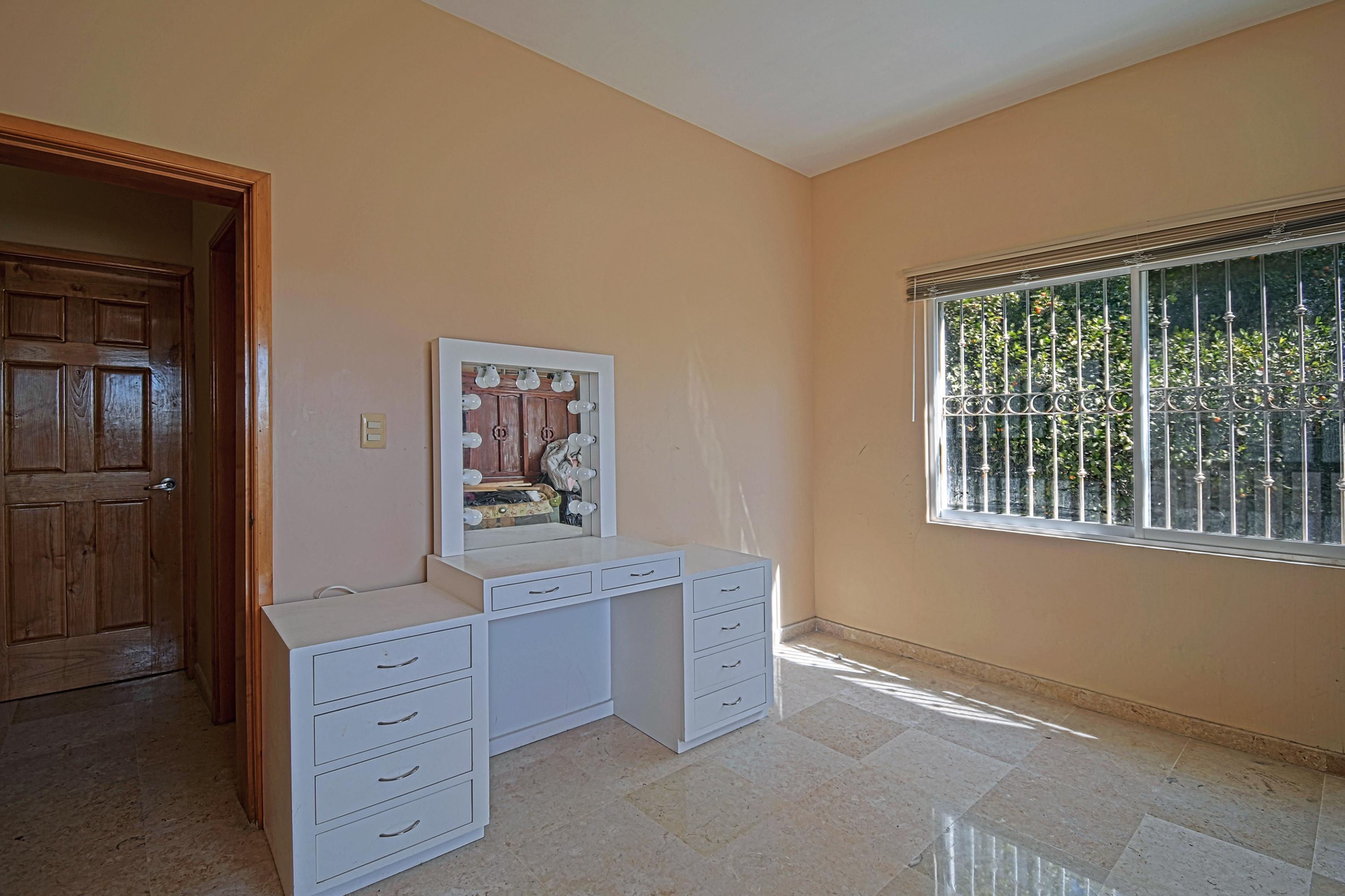 MLS #25-850 image #17