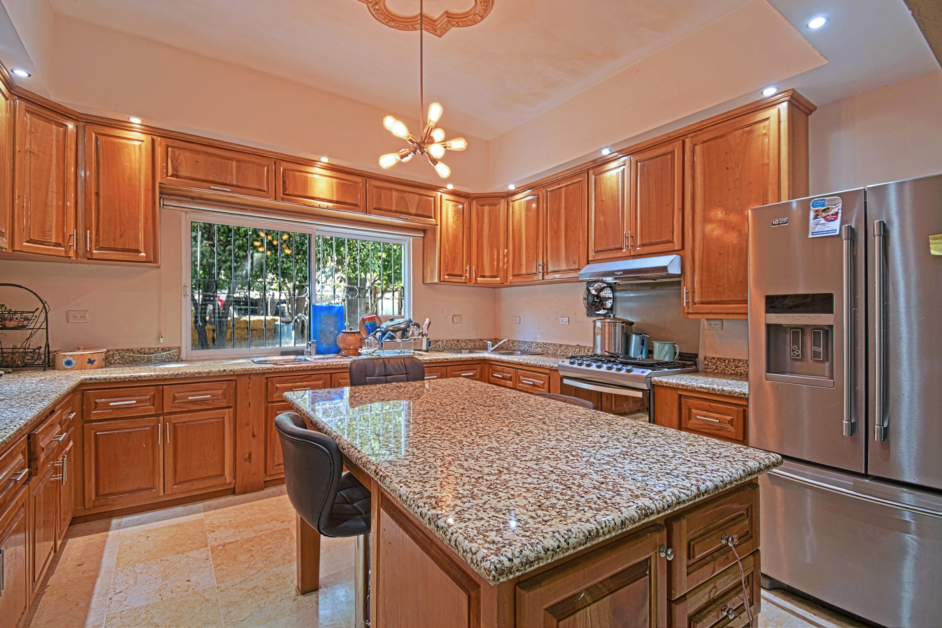 MLS #25-850 image #9