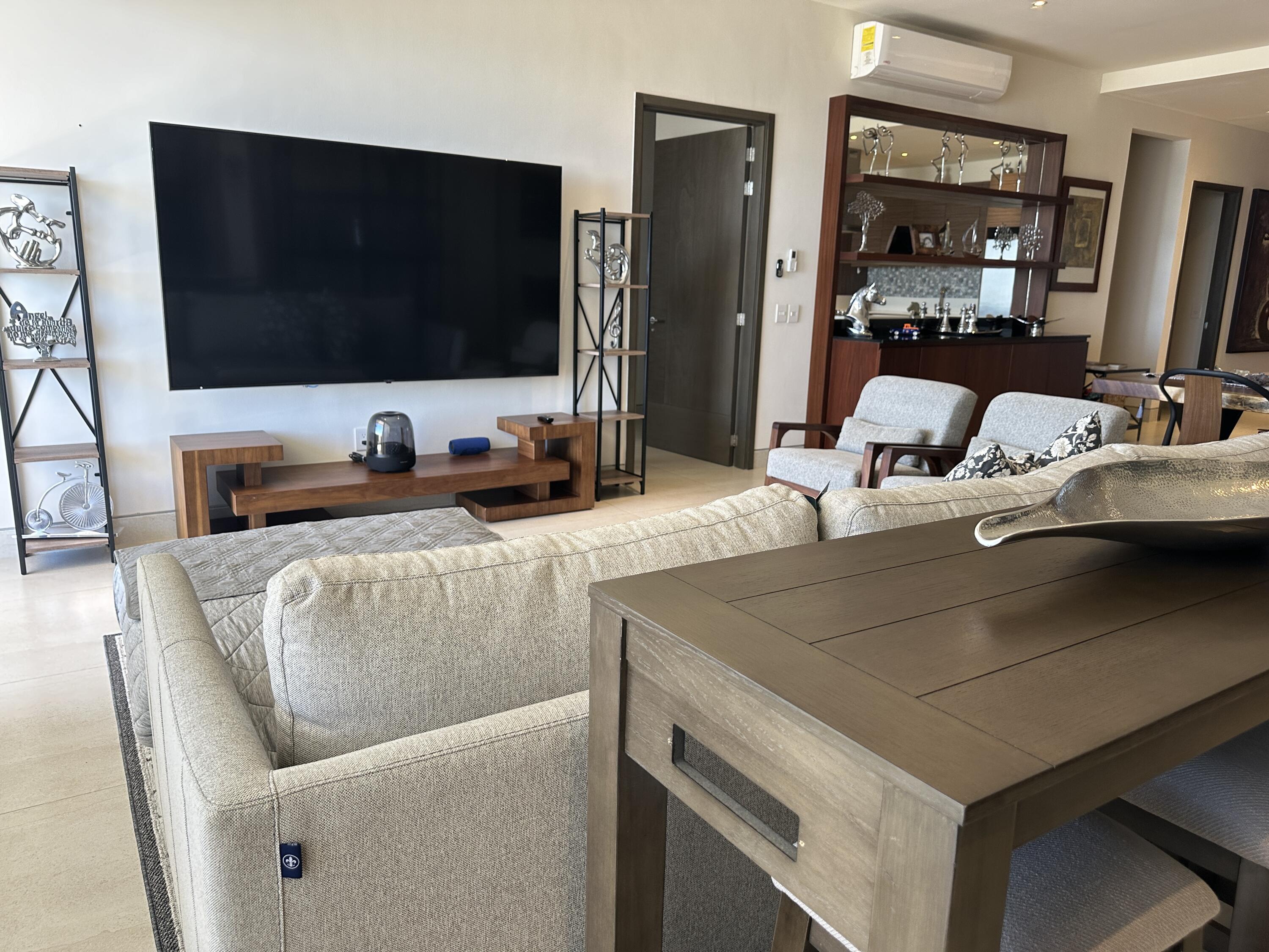 MLS #25-867 image #2