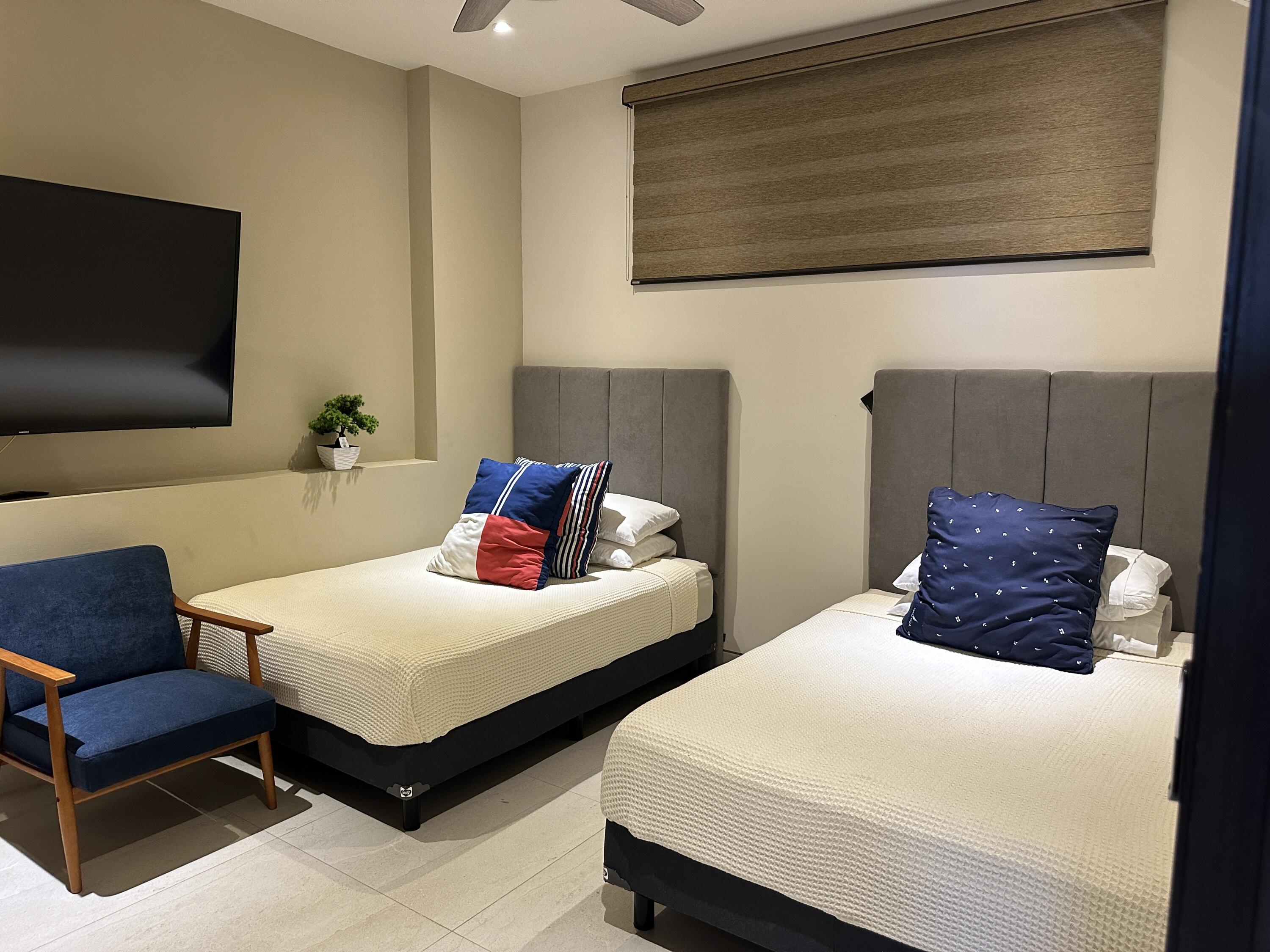 MLS #25-867 image #5