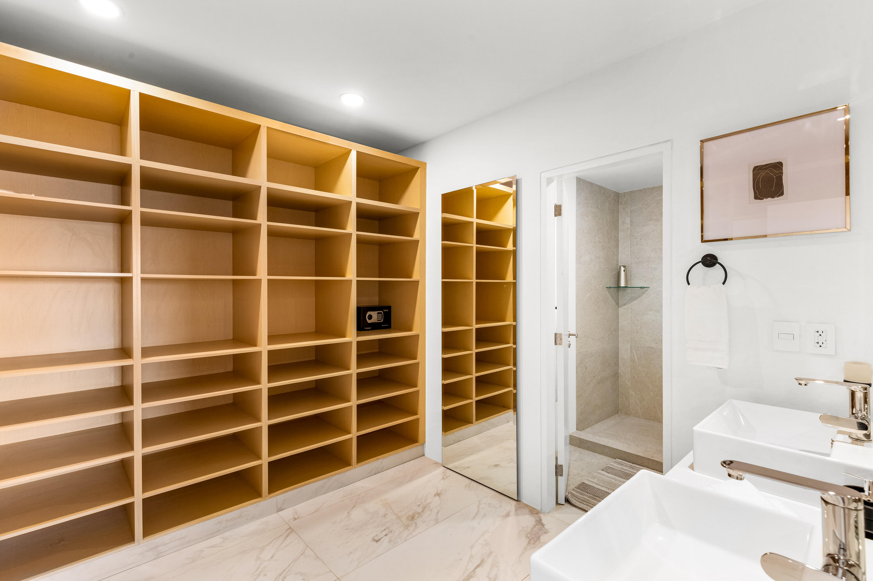 MLS #25-889 image #10