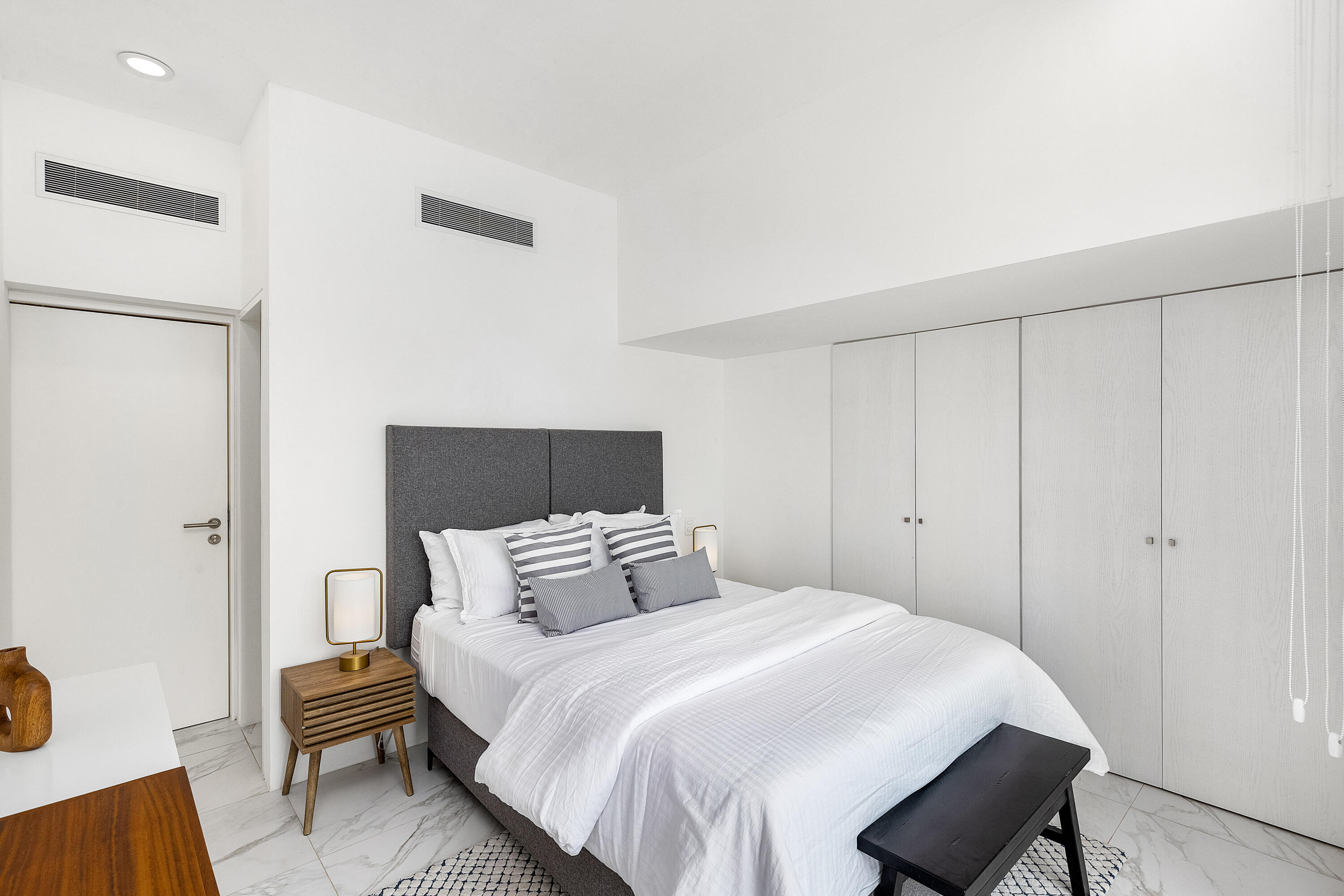 MLS #25-889 image #14