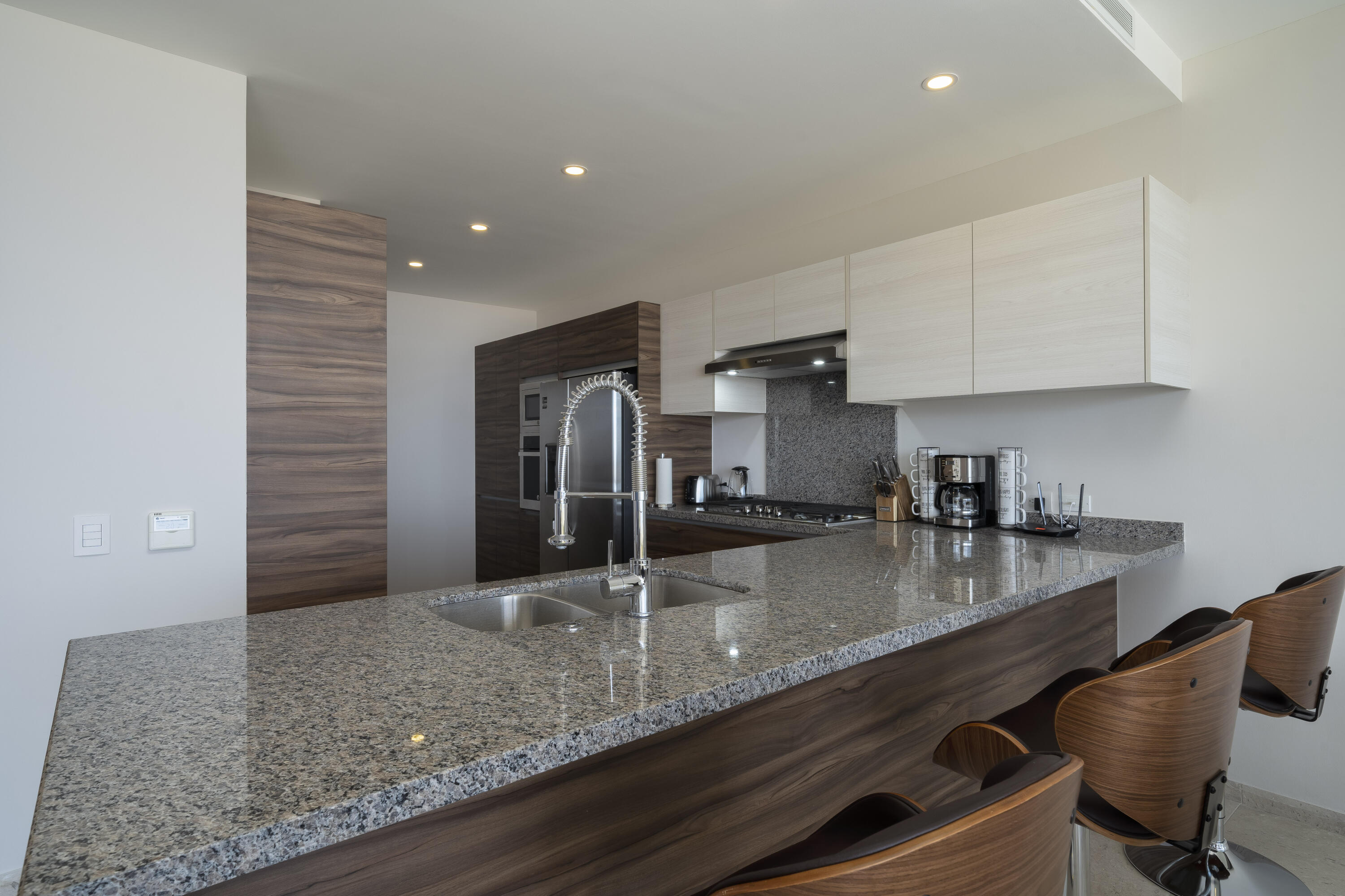 MLS #25-92 image #11