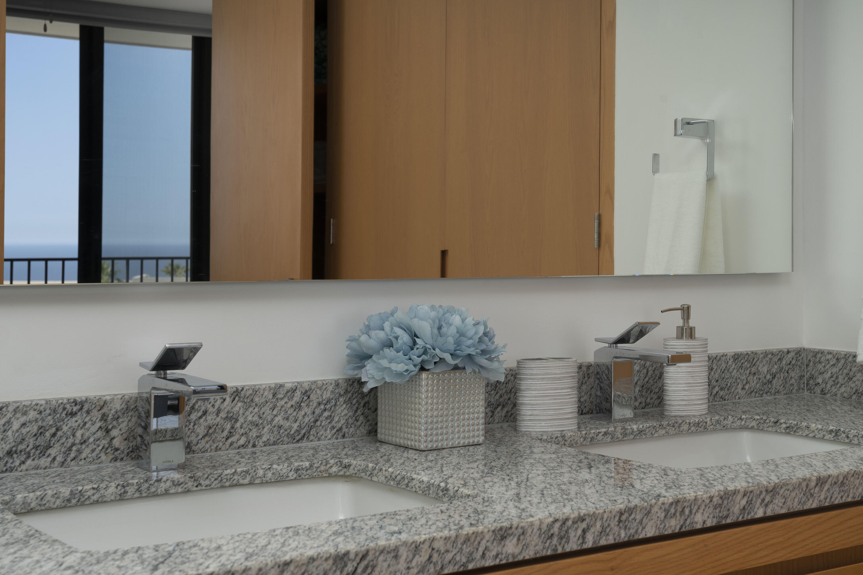 MLS #25-92 image #23