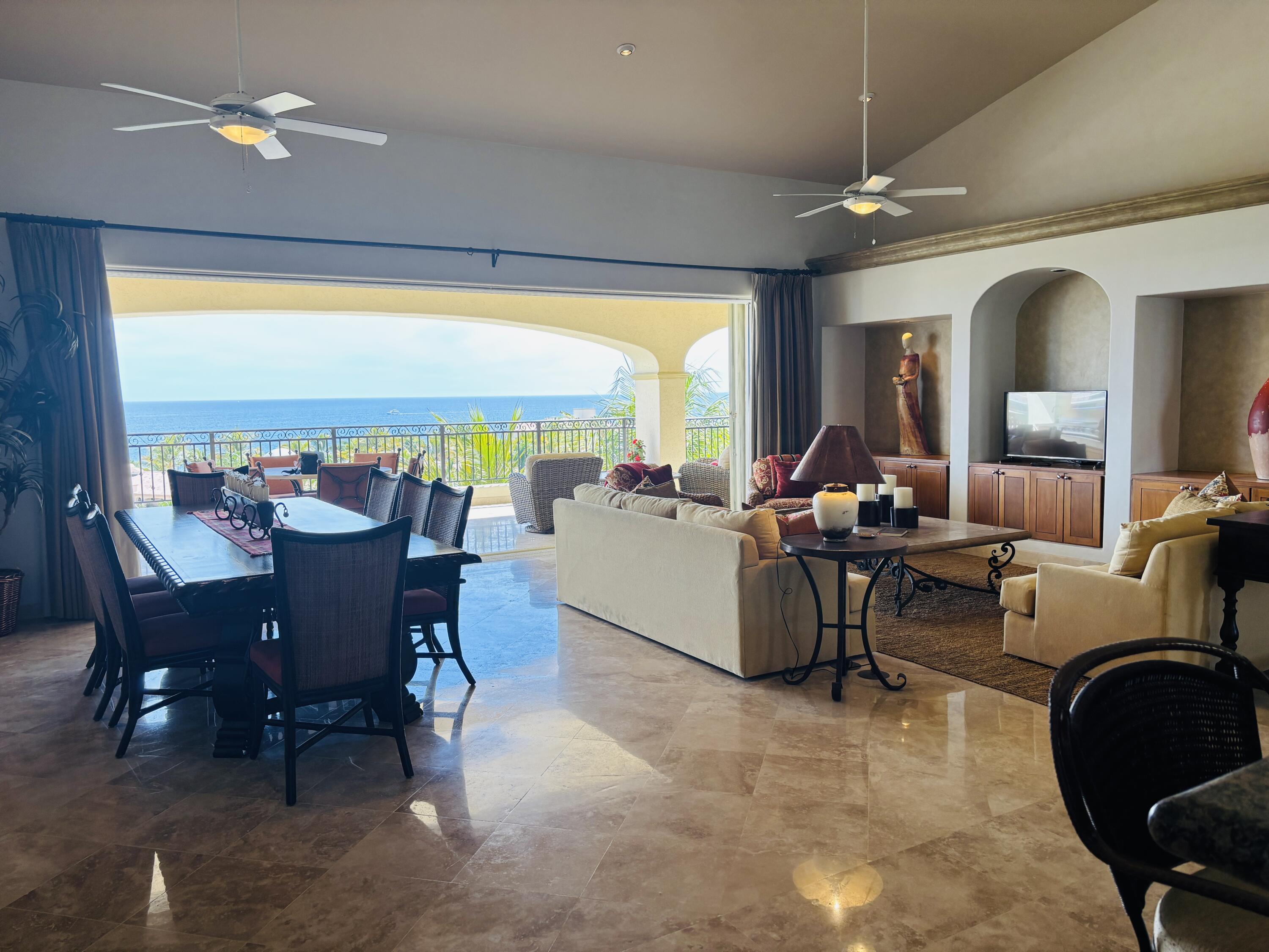 MLS #25-944 image #1