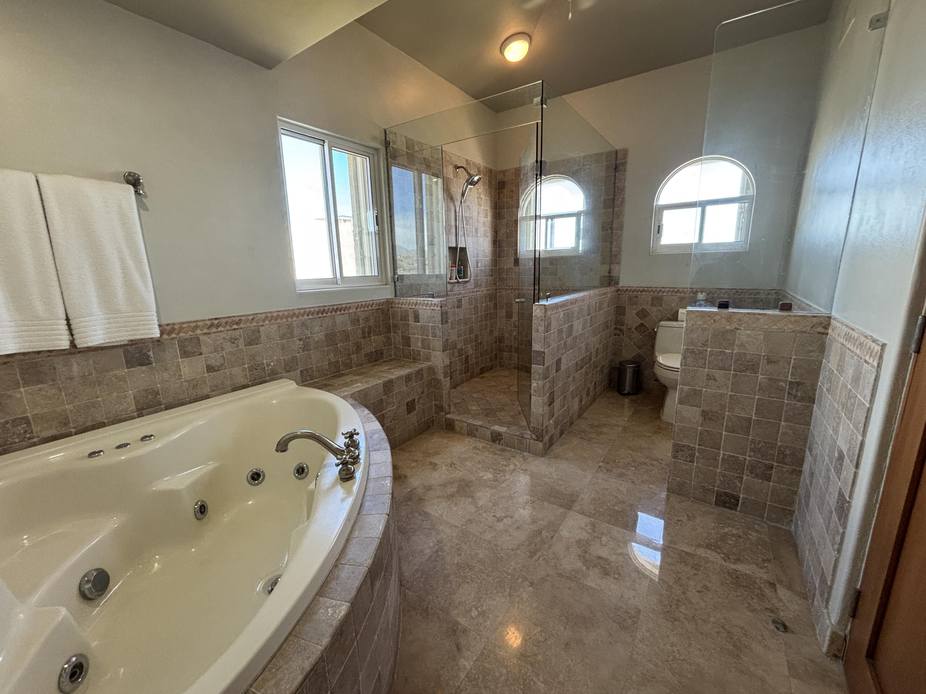 MLS #25-944 image #17