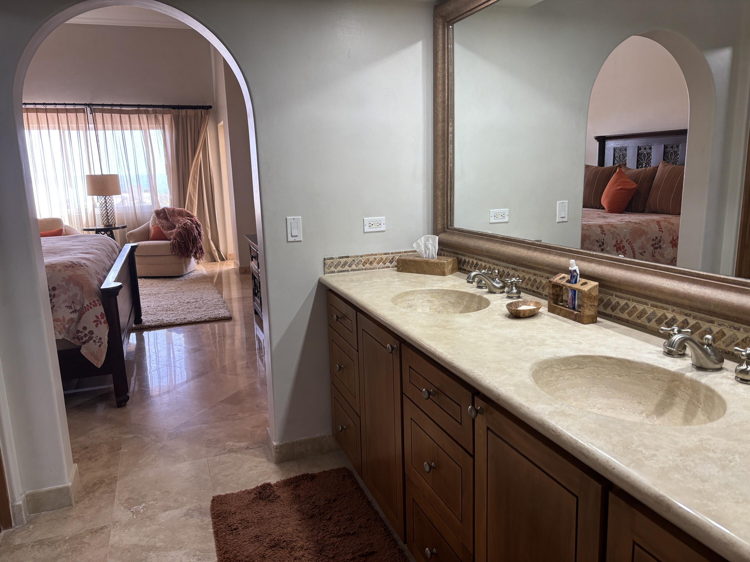 MLS #25-944 image #18