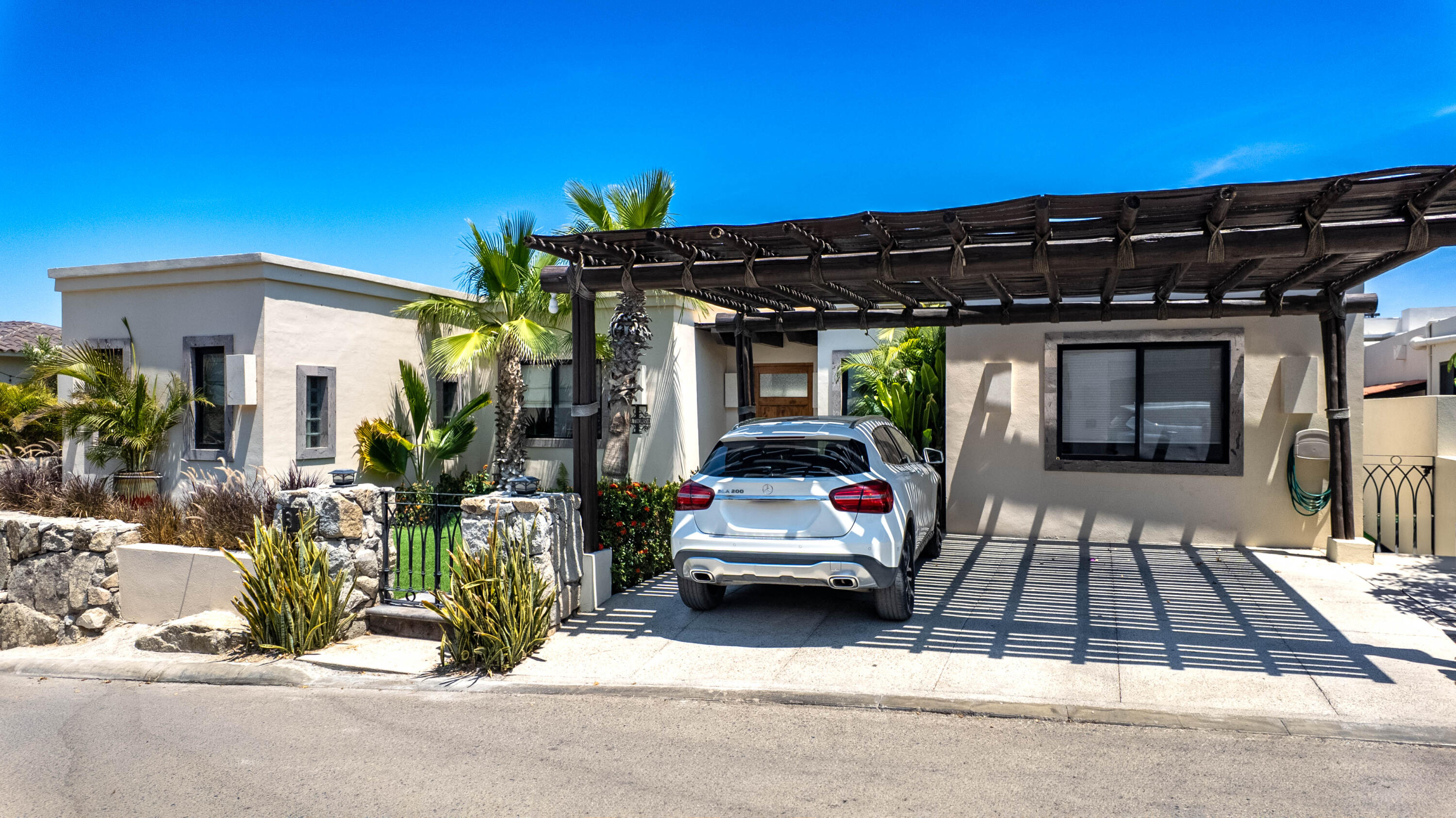 MLS #25-948 image #0