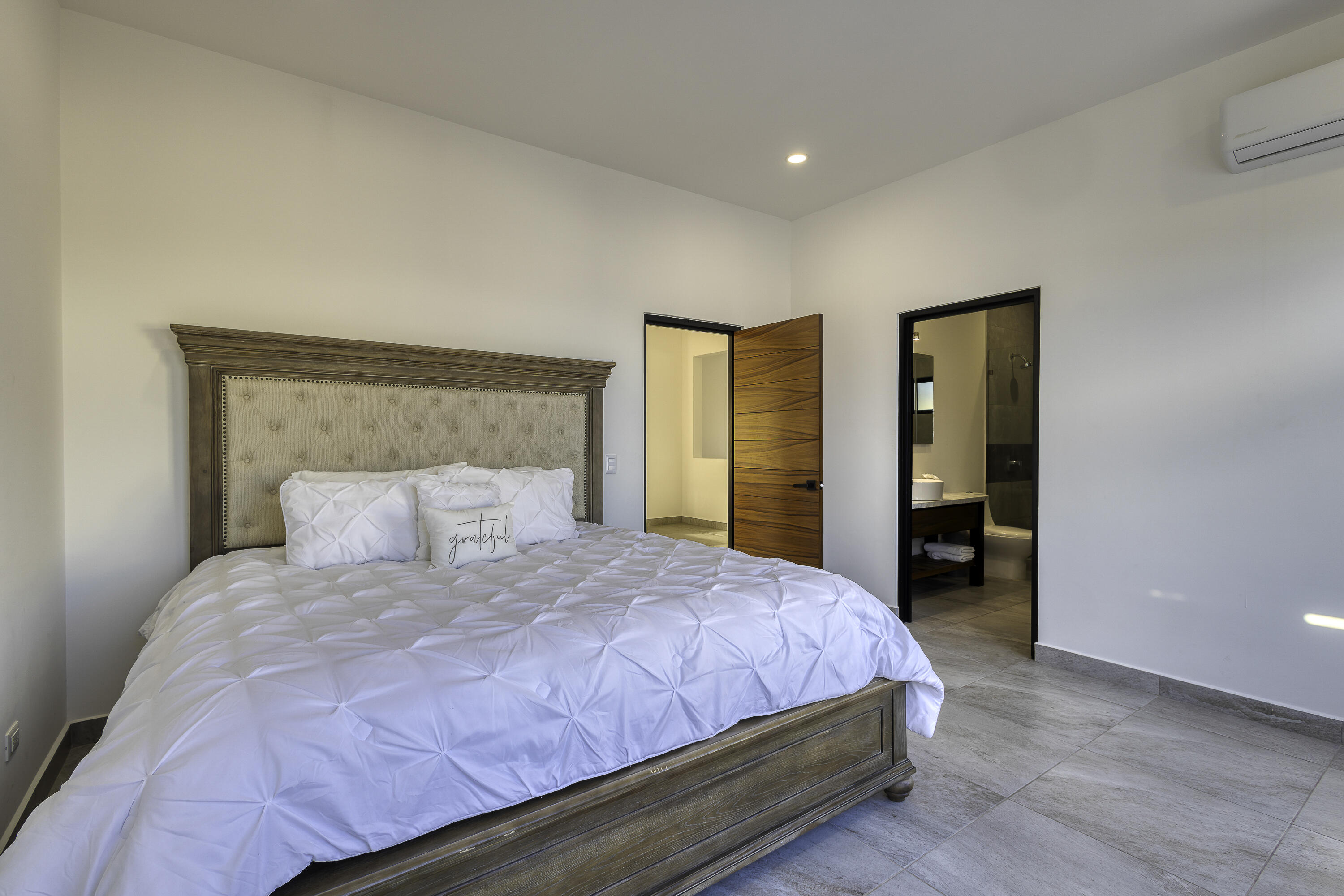 MLS #25-990 image #19