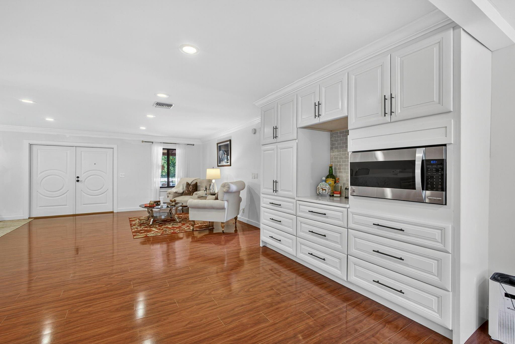 MLS #F10534213 image #10