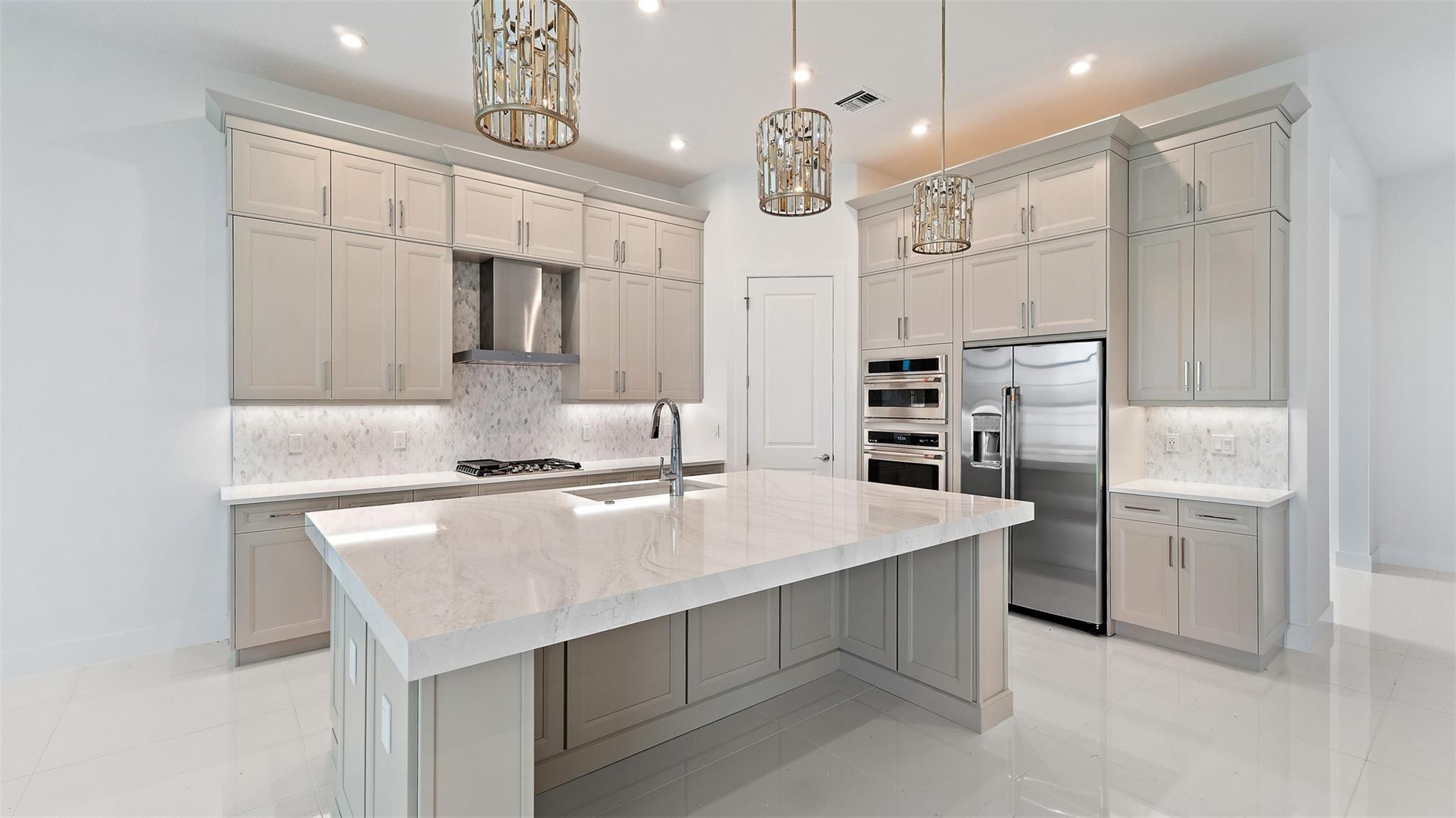 MLS #F10541366 image #11