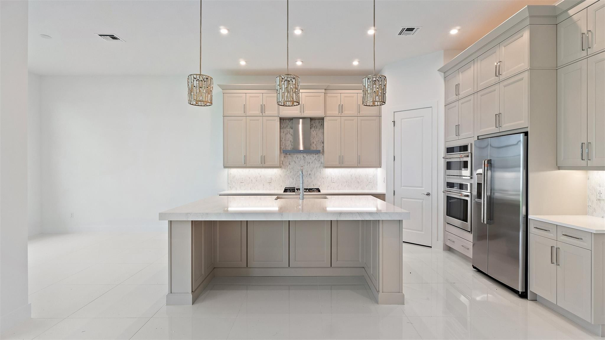 MLS #F10541366 image #12