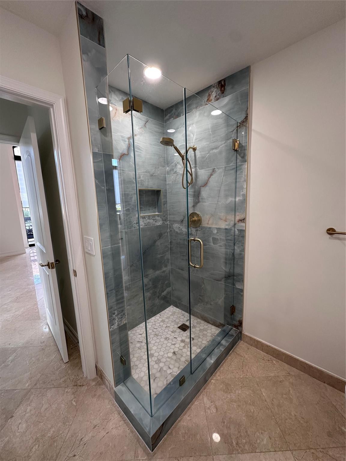 MLS #F10544575 image #24