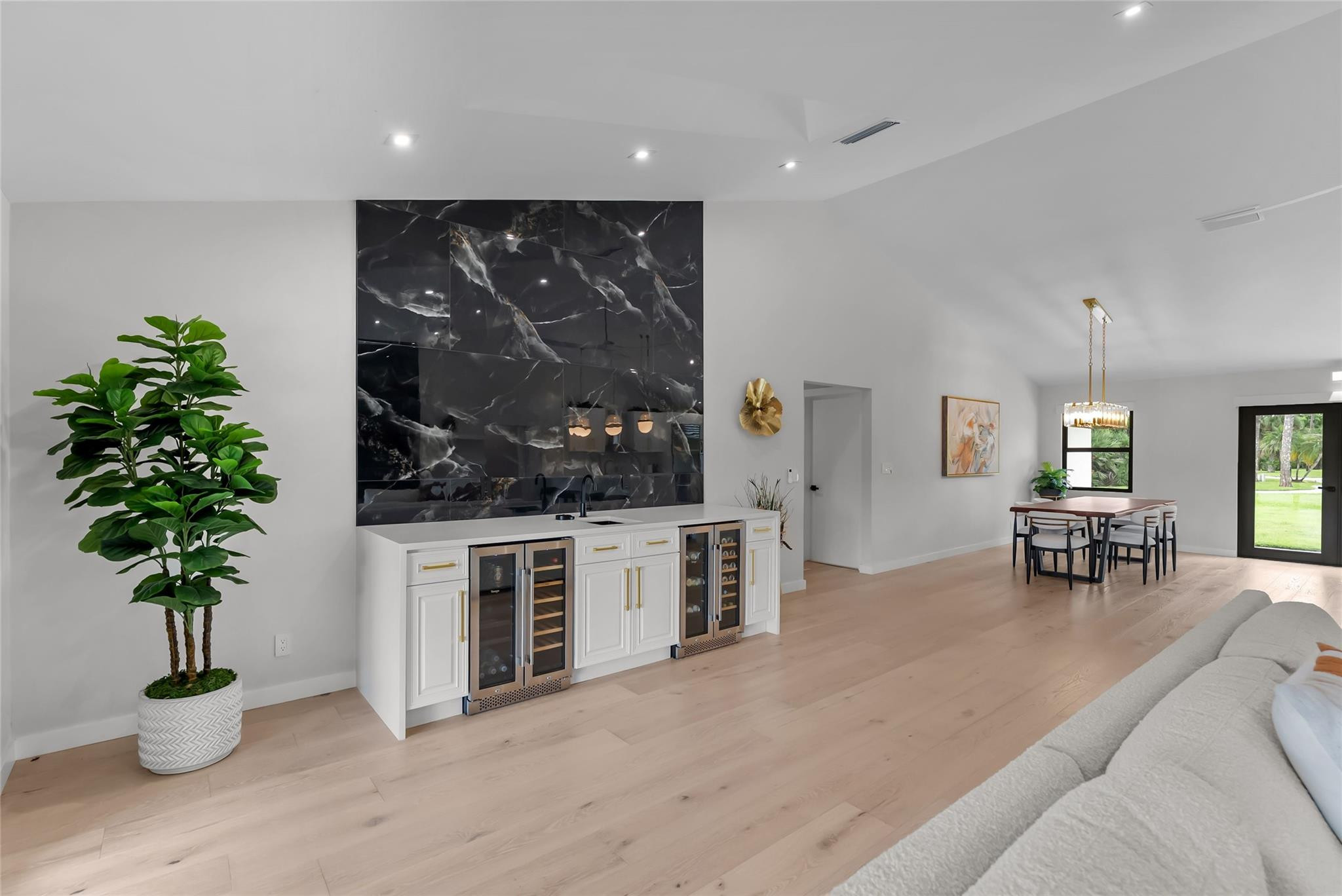 MLS #F10544925 image #10