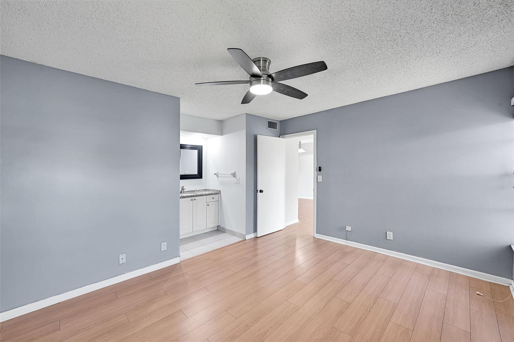 MLS #F10546624 image #11