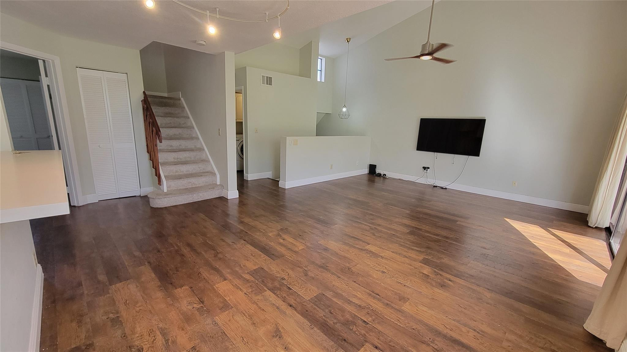 MLS #F10546657 image #2