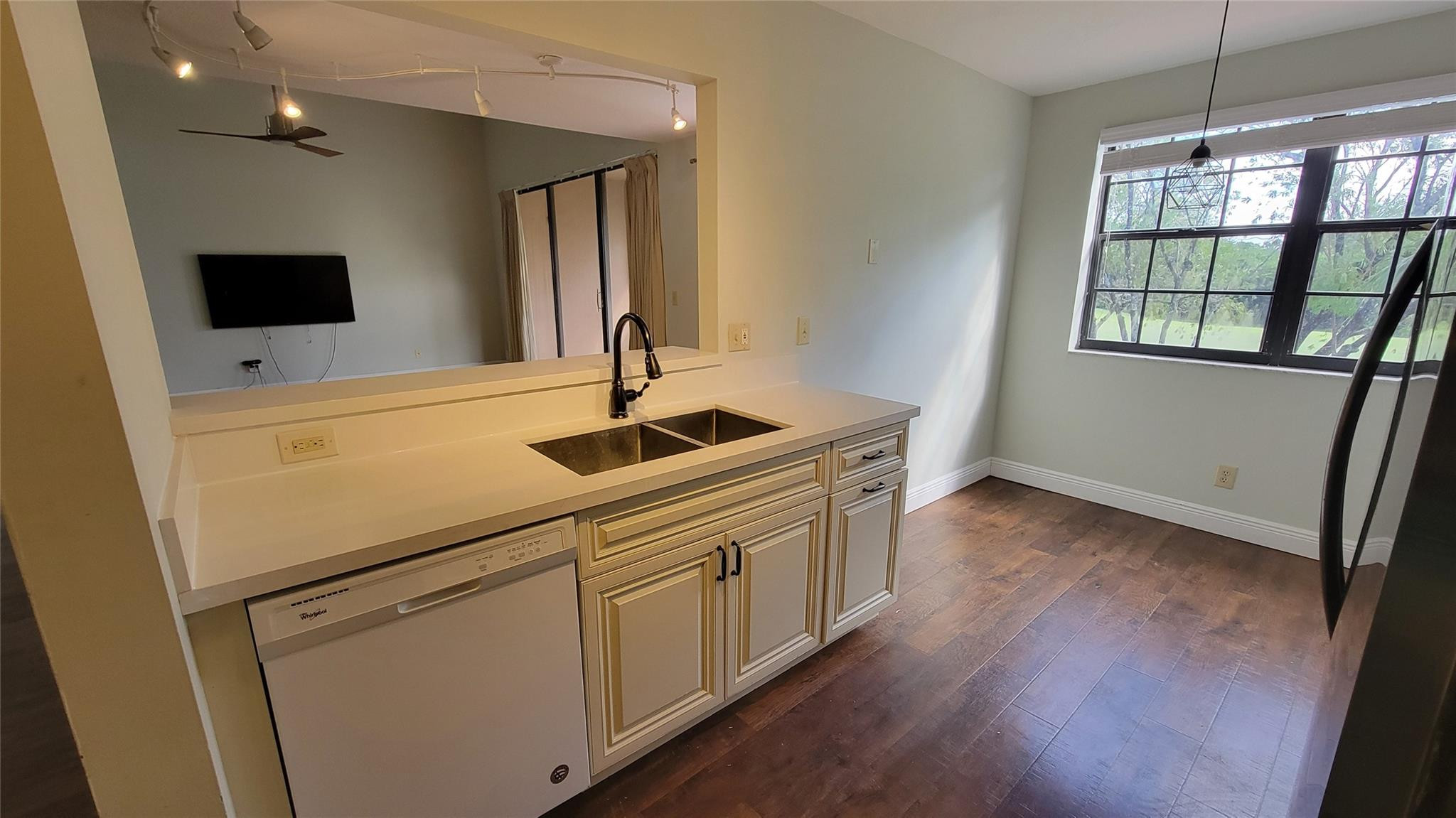 MLS #F10546657 image #8