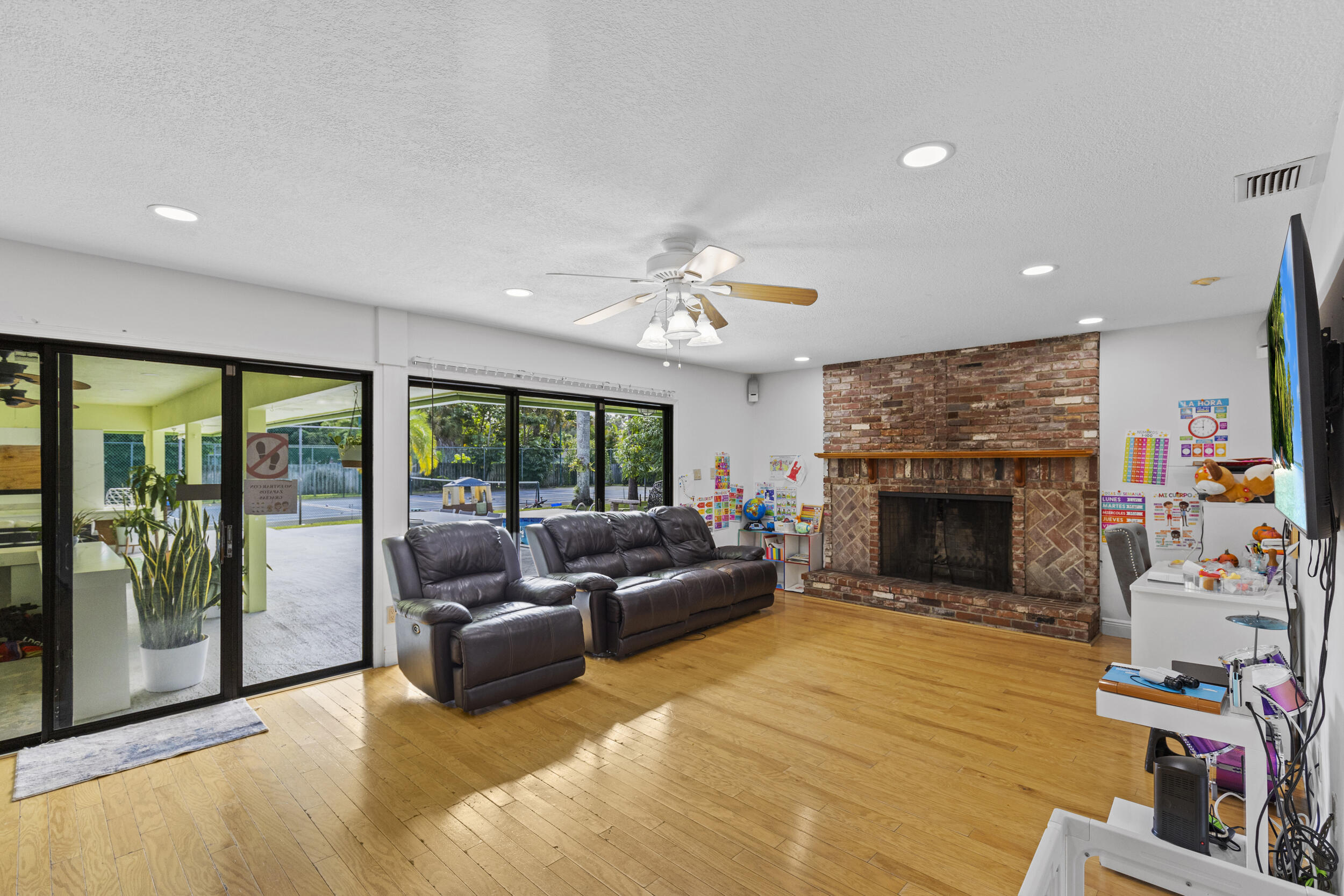 MLS #R11135647 image #11