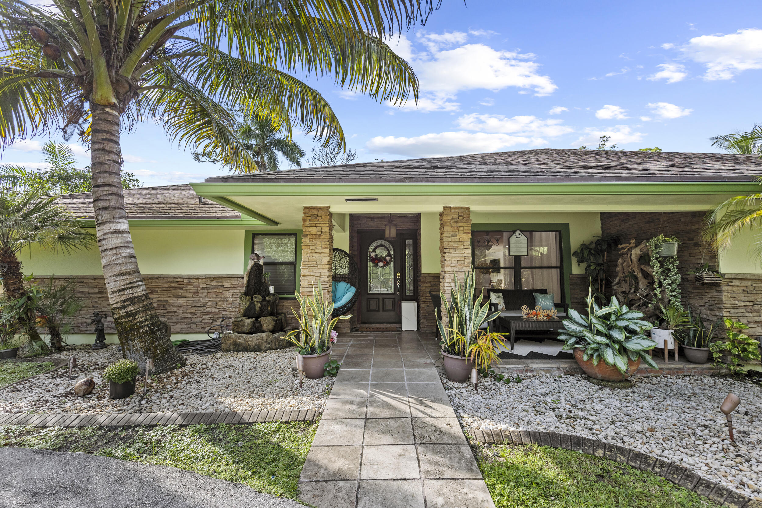 MLS #R11135647 image #3