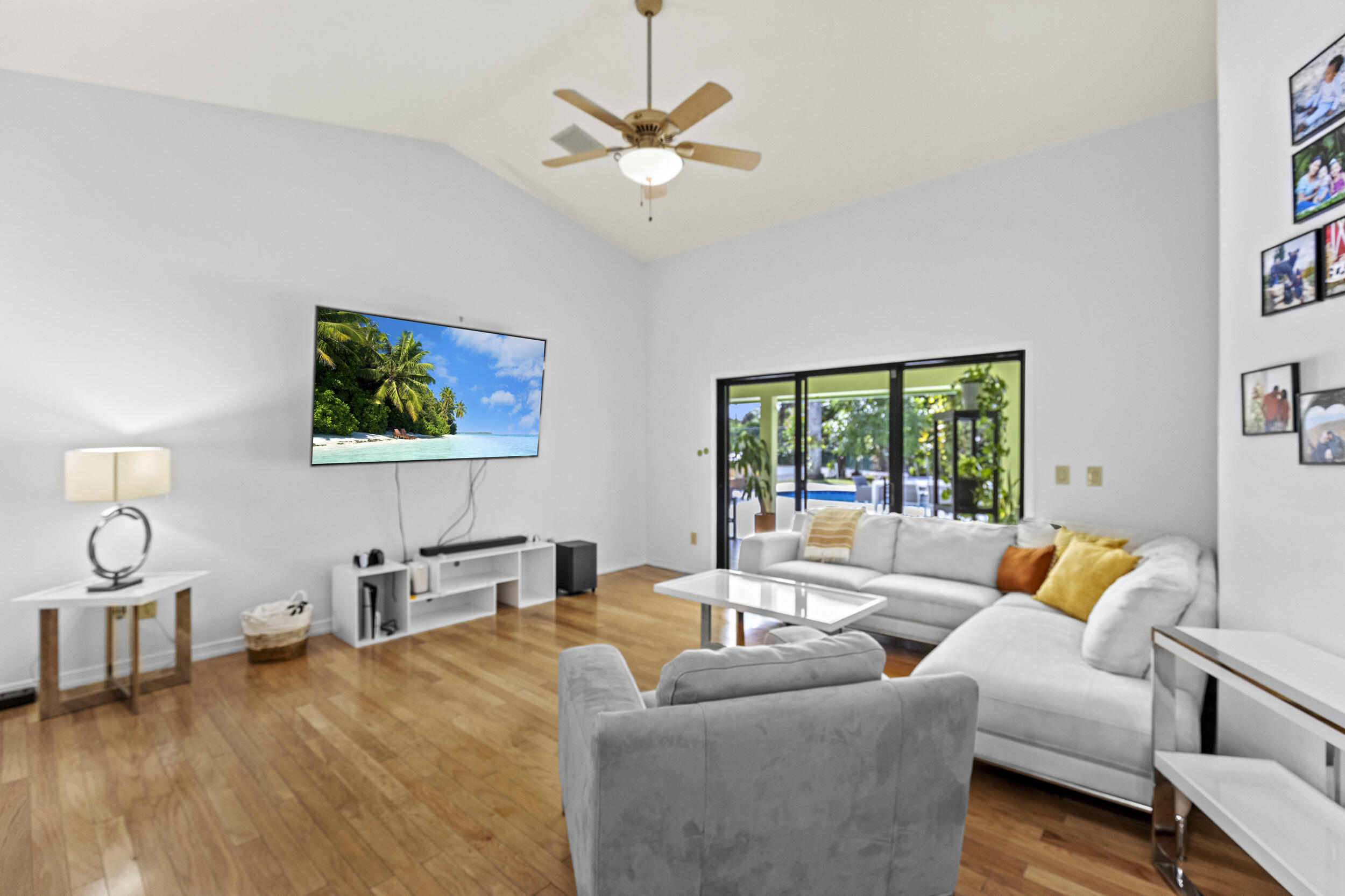 MLS #R11135647 image #7