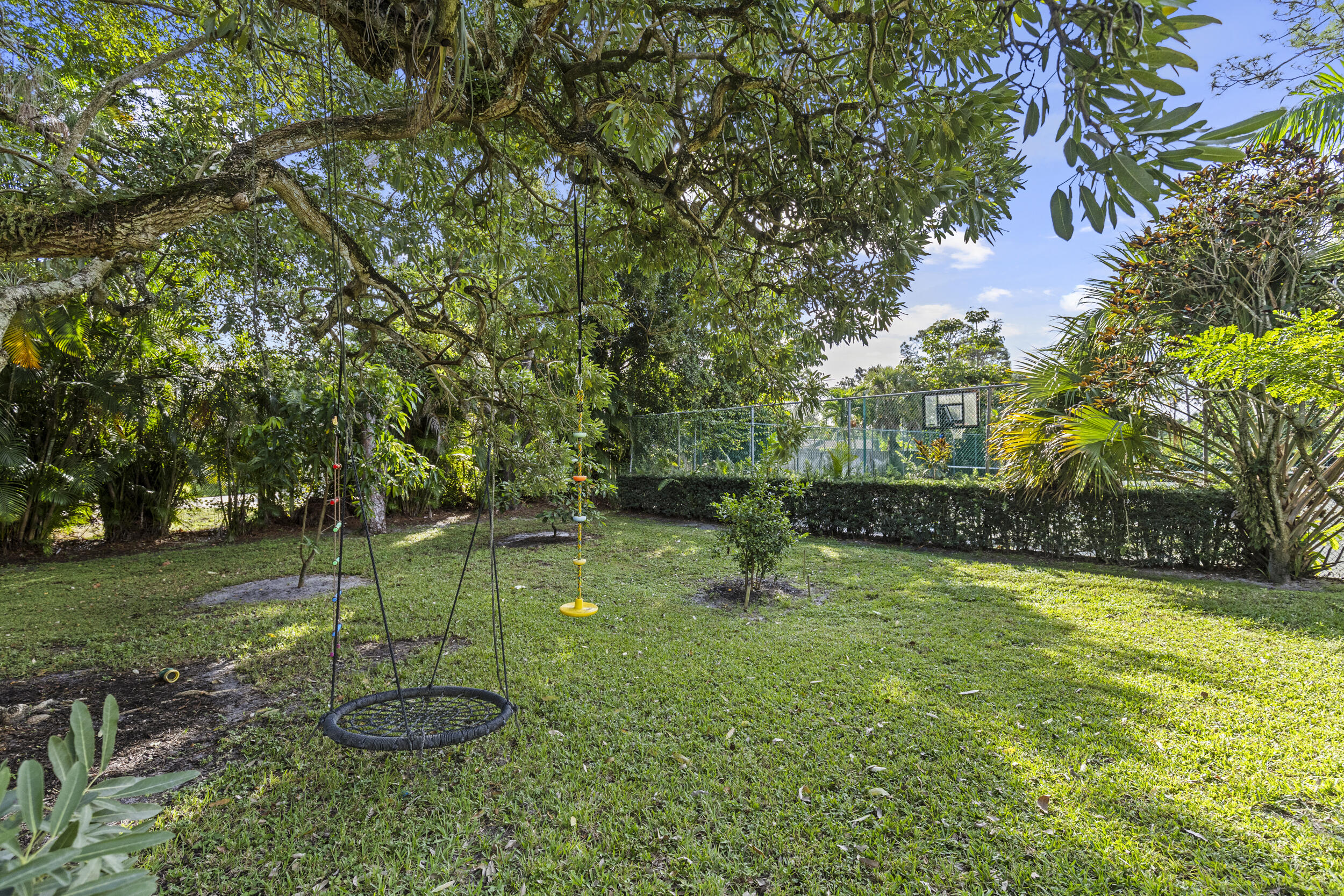 MLS #R11135647 image #79