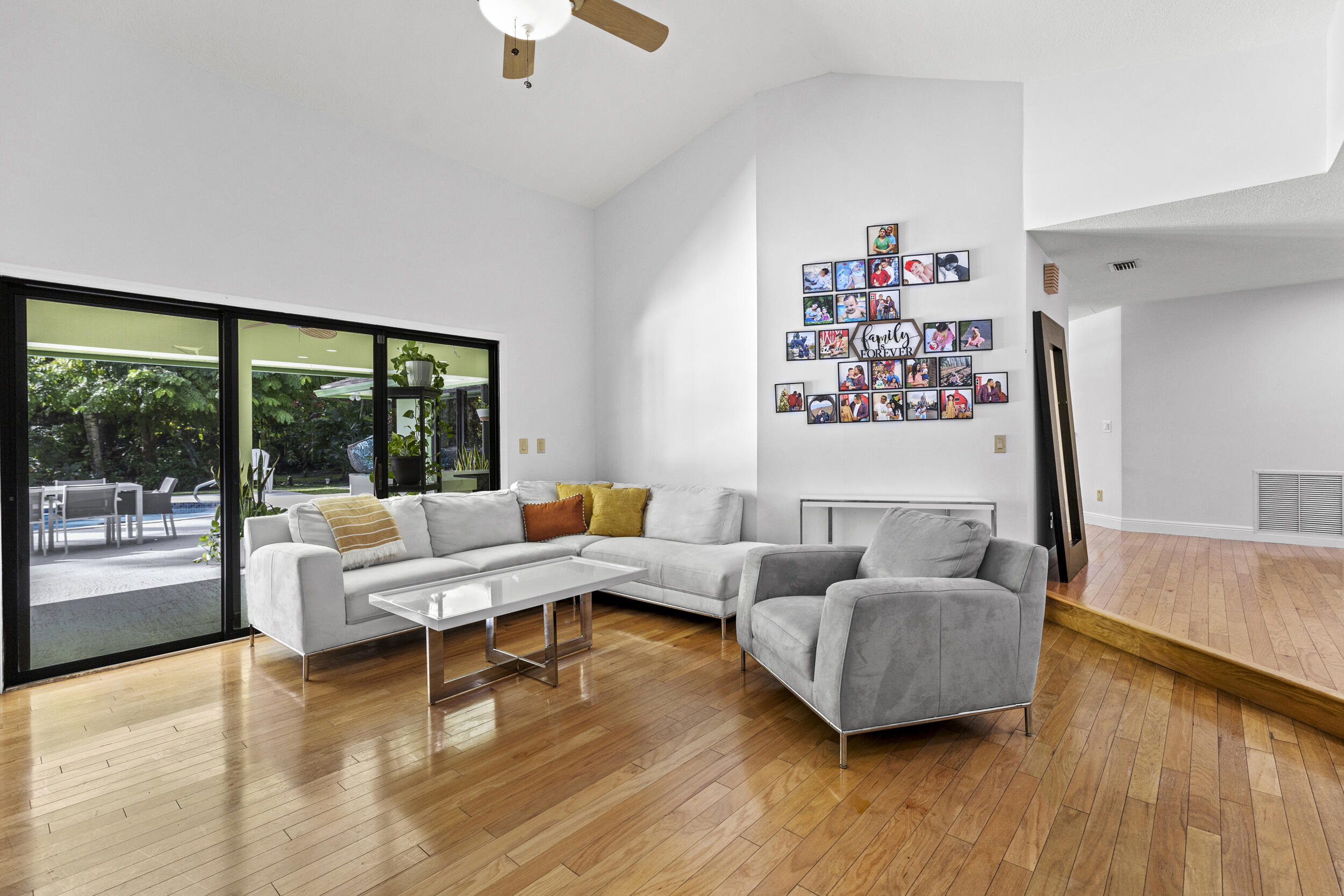 MLS #R11135647 image #8