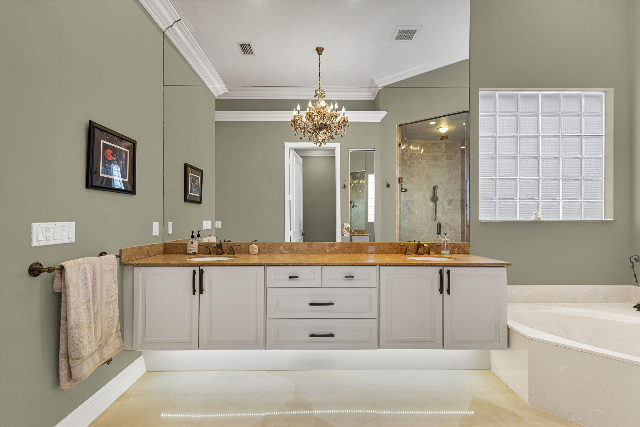 MLS #R11136272 image #33