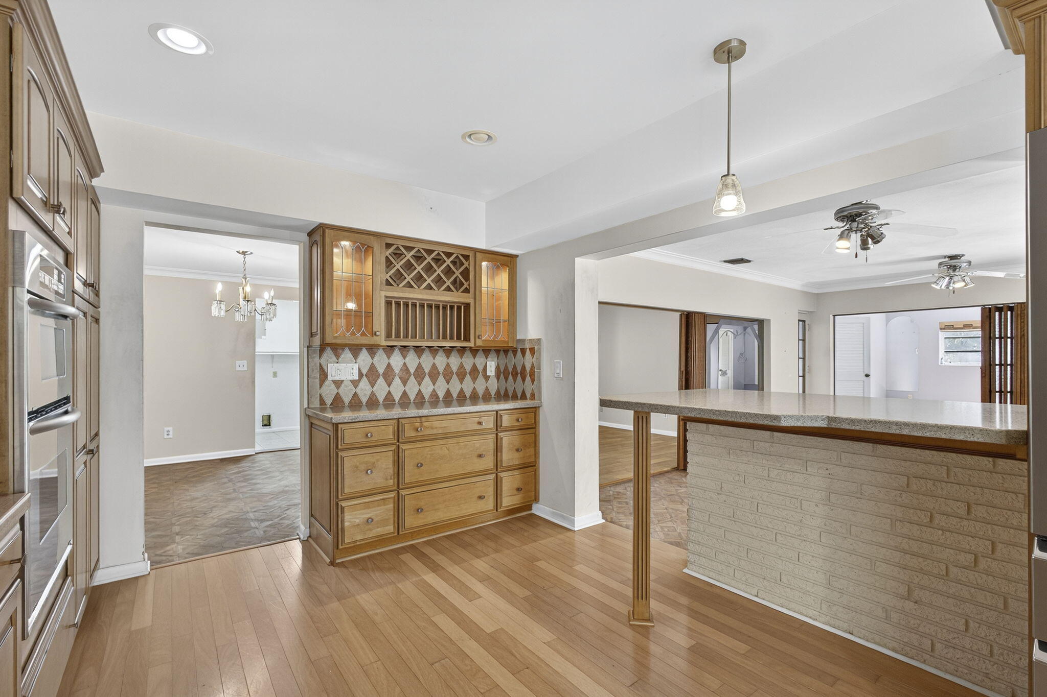 MLS #R11136643 image #13