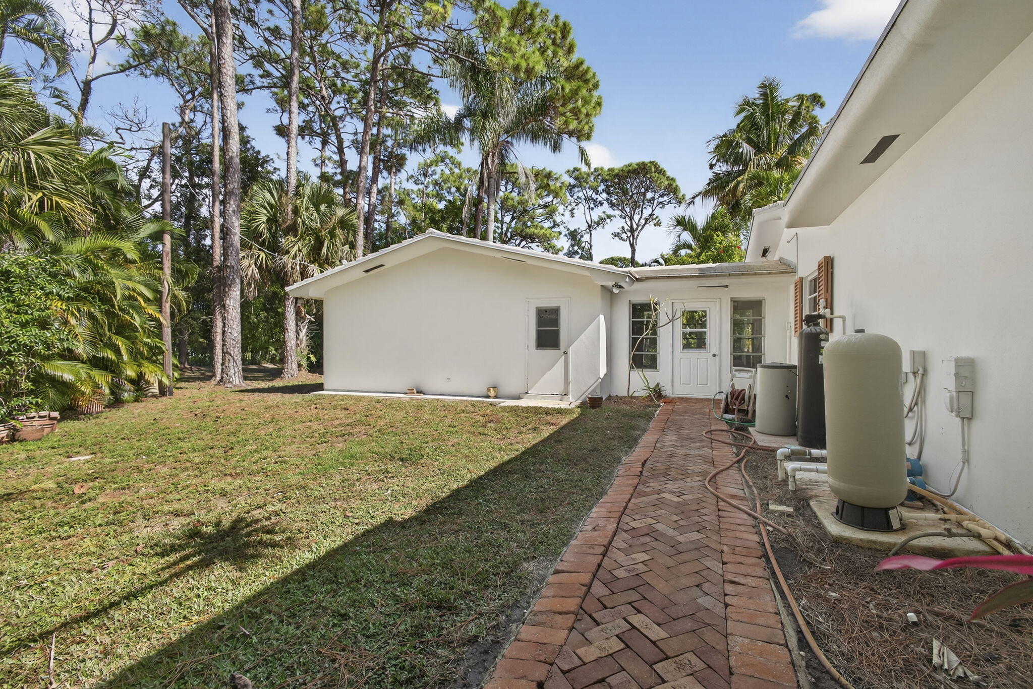 MLS #R11136643 image #40