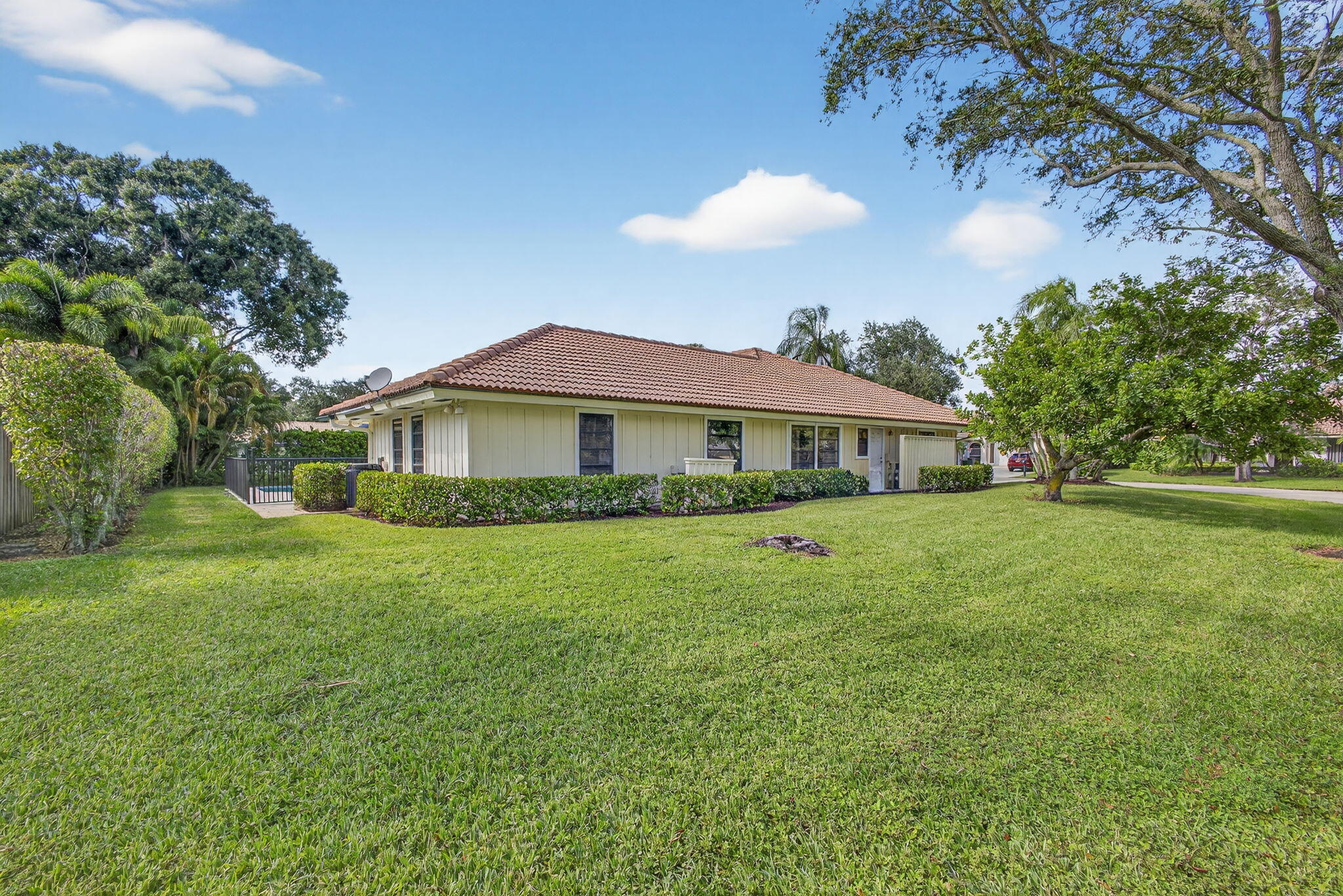 MLS #R11137190 image #50