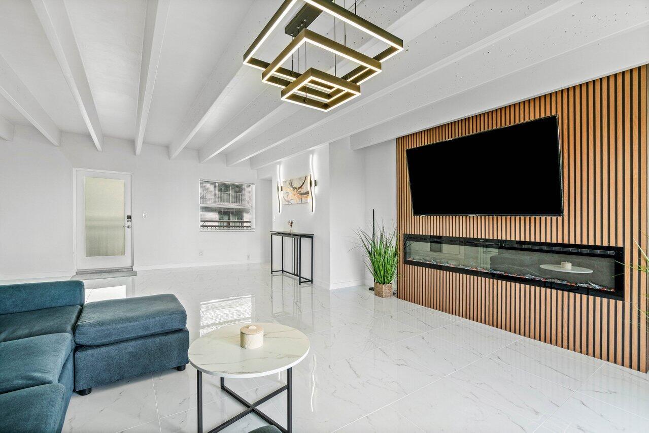 MLS #R11137684 image #11