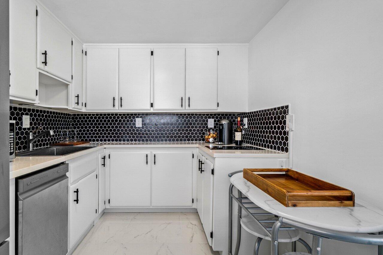 MLS #R11137684 image #12