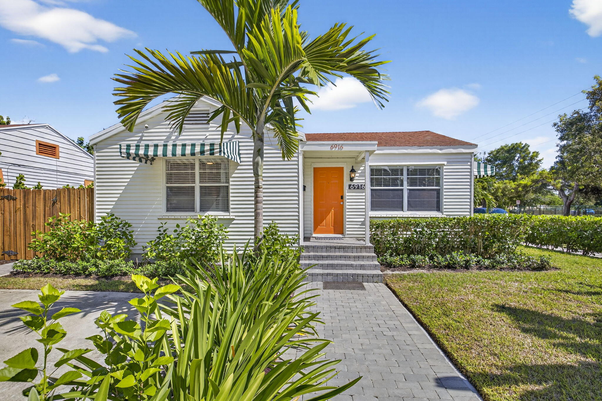 MLS #R11137892 image #1