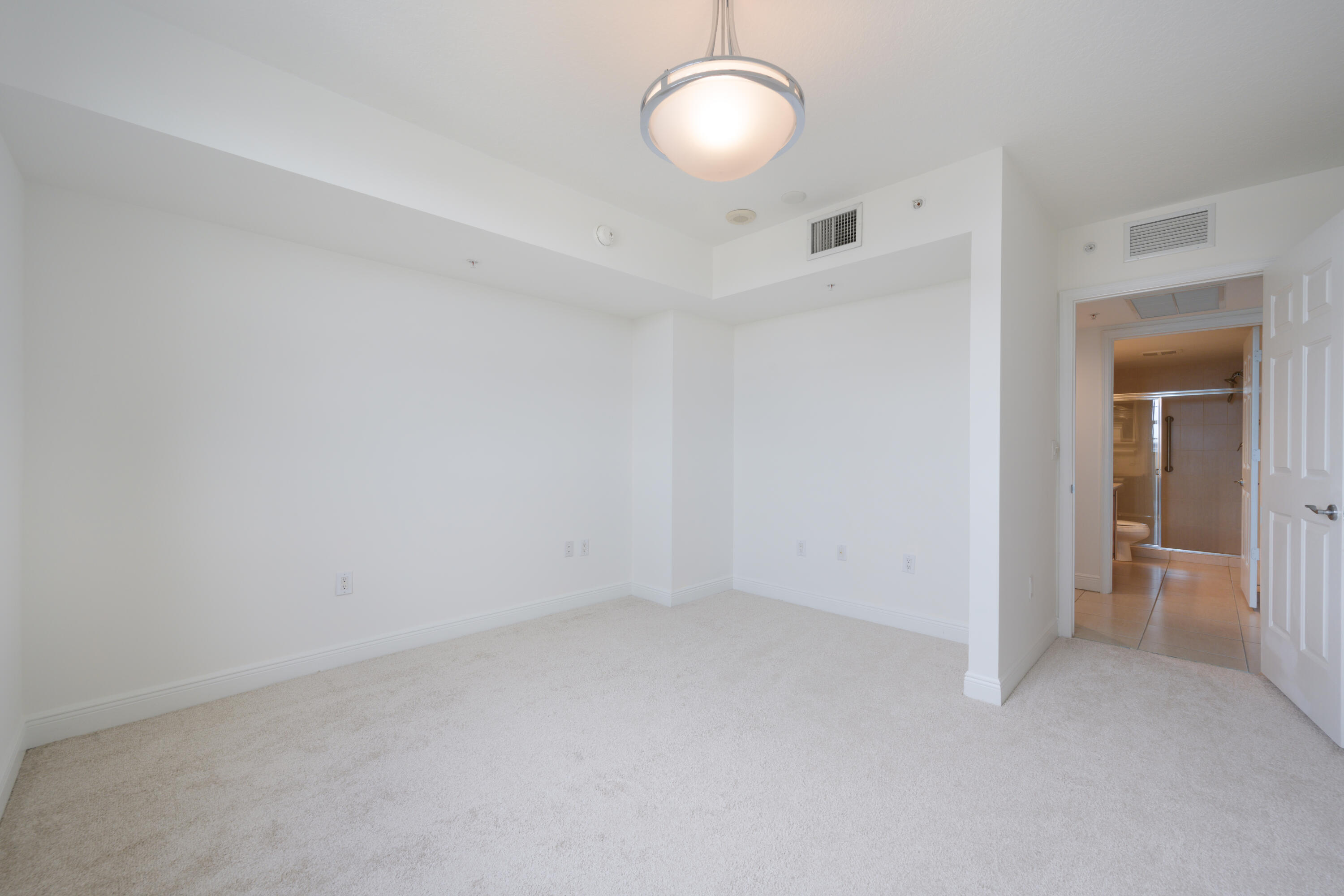 MLS #R11138218 image #21